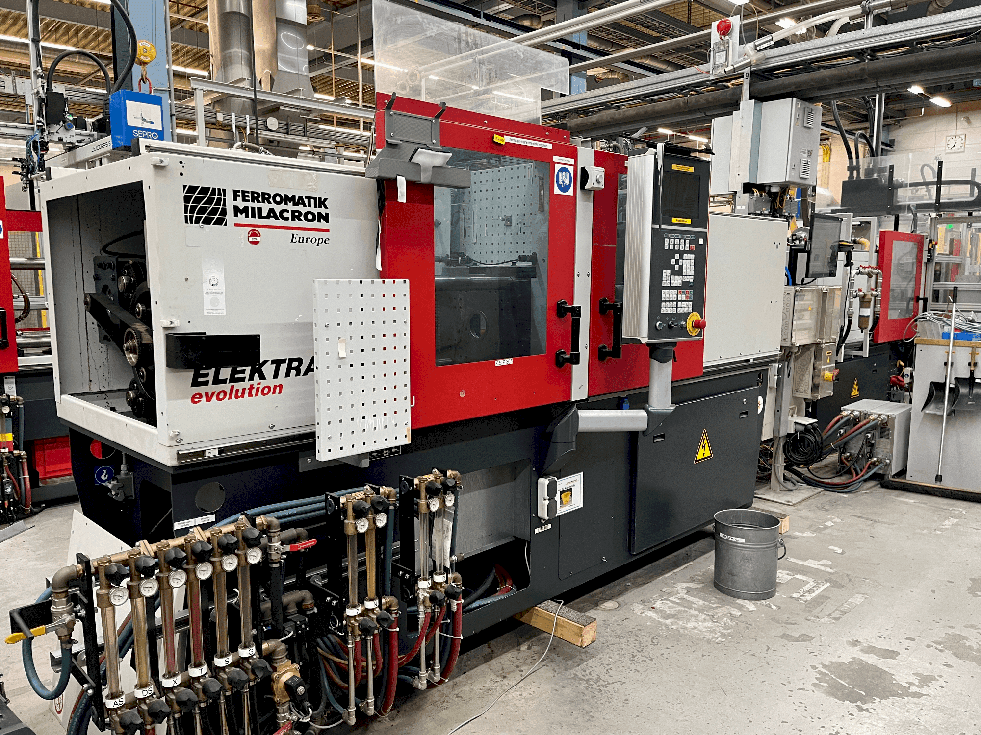 FERROMATIK EE 30-maskinen framifrån