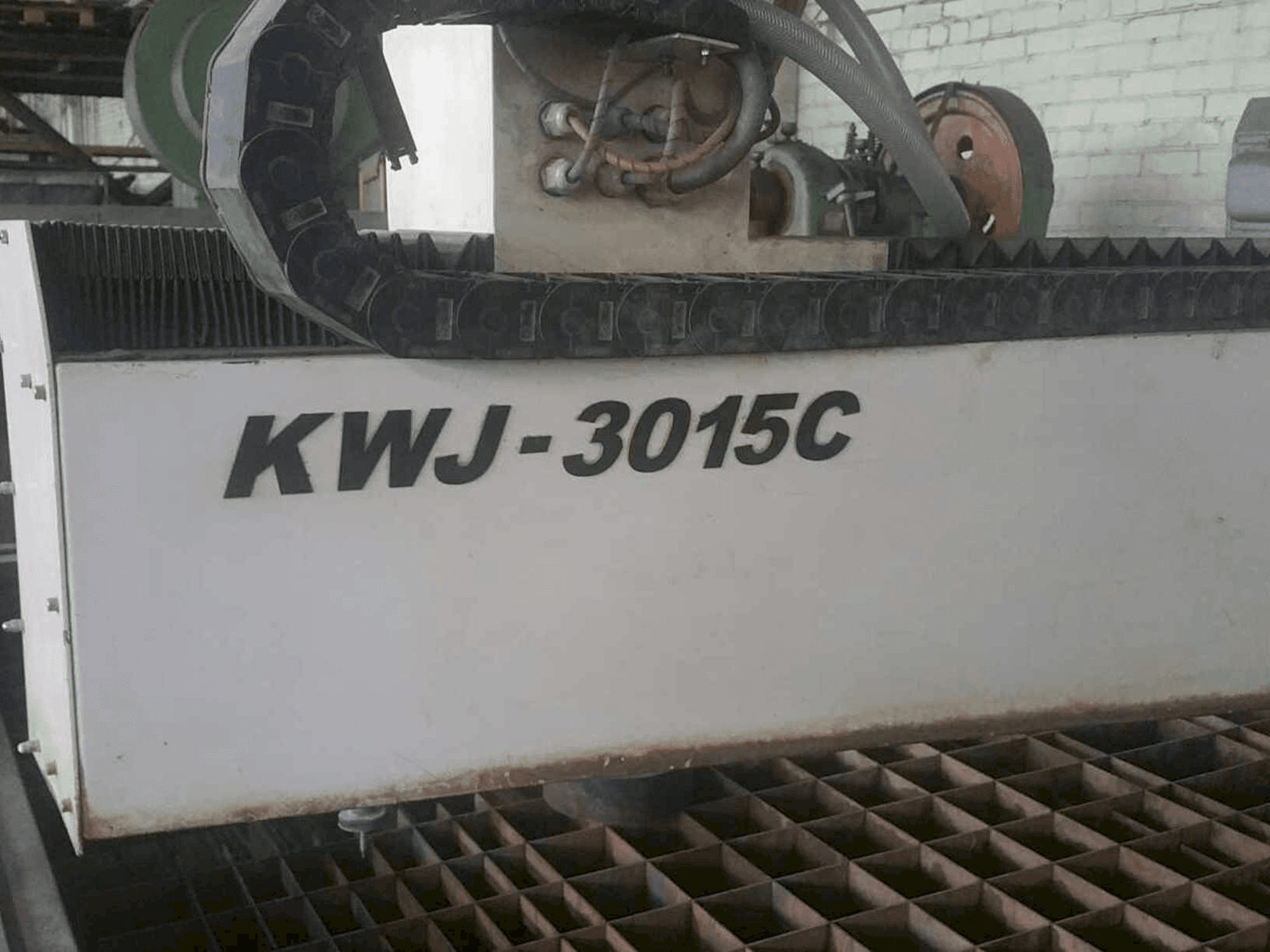 Kenner KWJ 3020 C KMT Streamline SL-V 30-maskinen framifrån