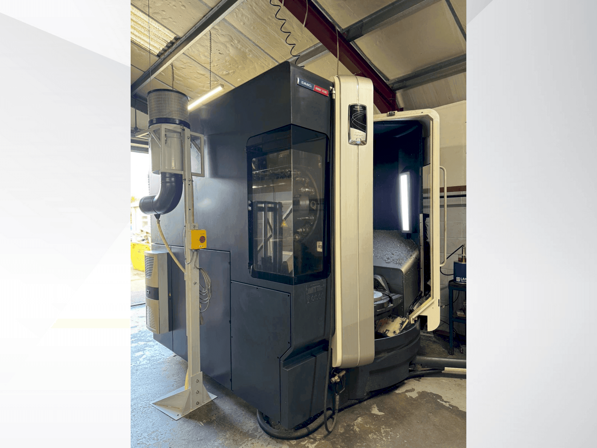 DMG MORI DMU 75 Monoblock-maskinen framifrån