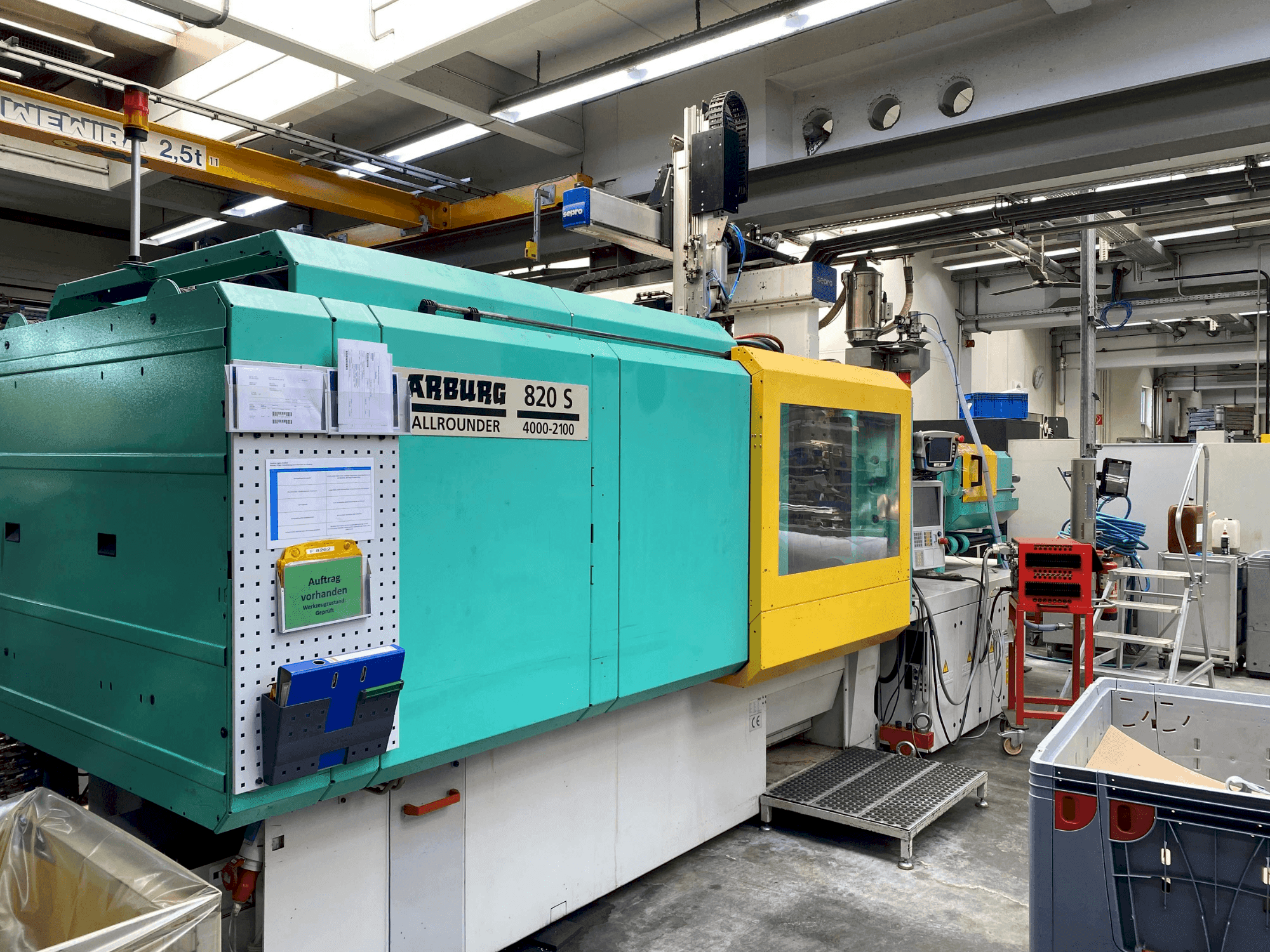 Arburg Allrounder 820 S 4000-2100-maskinen framifrån