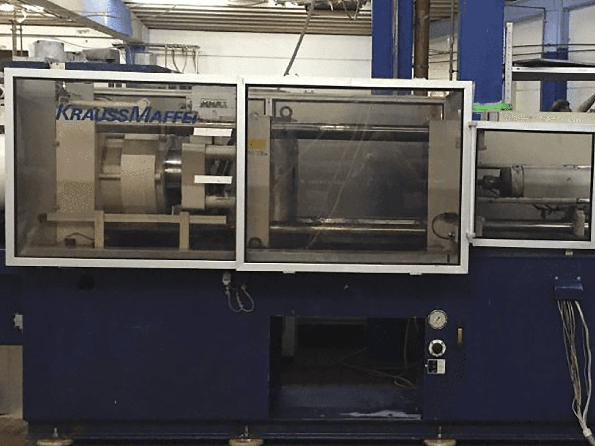 Krauss Maffei-maskinen framifrån150-620 B1