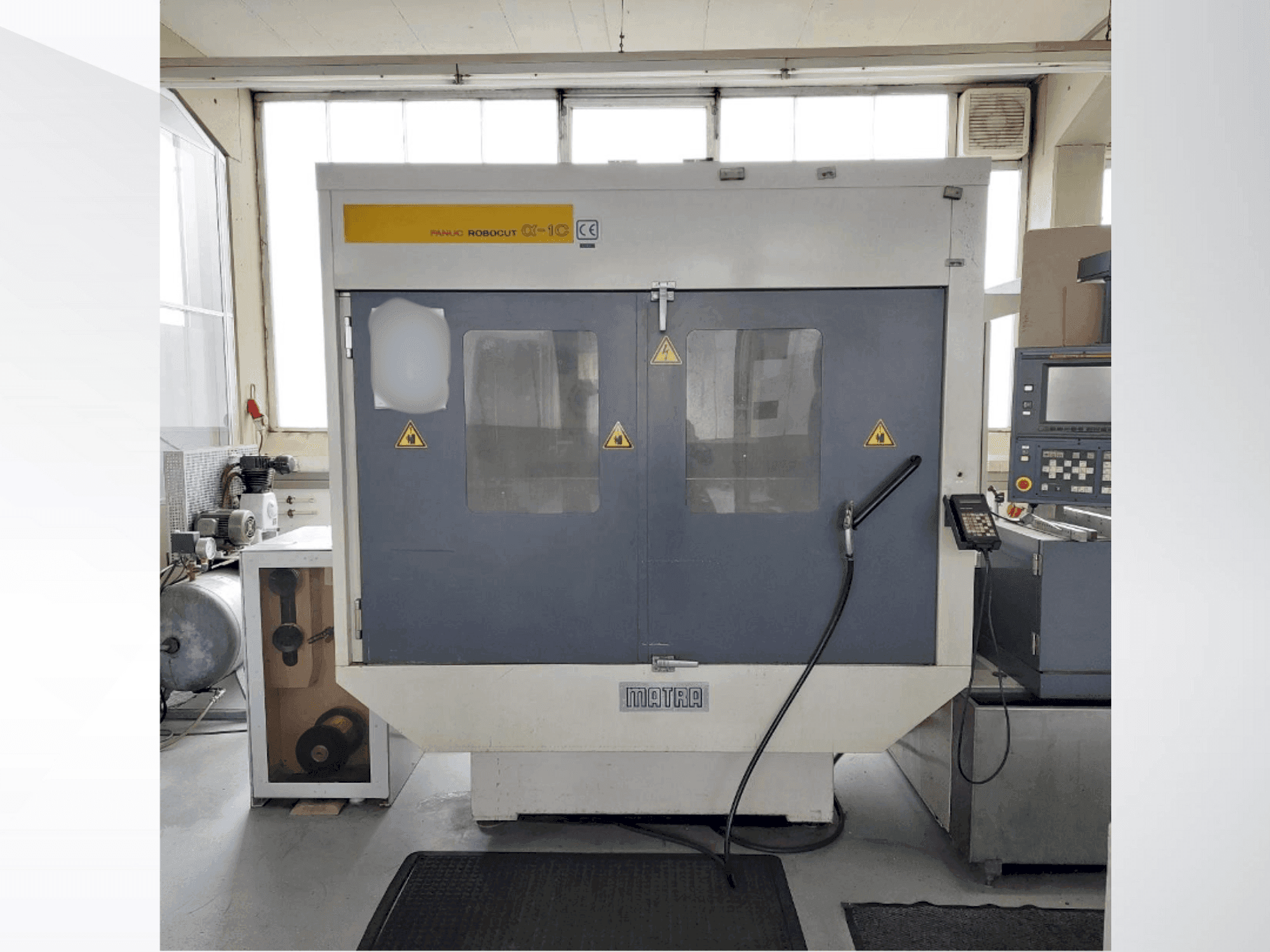 FANUC Robocut Alpha 1C-maskinen framifrån
