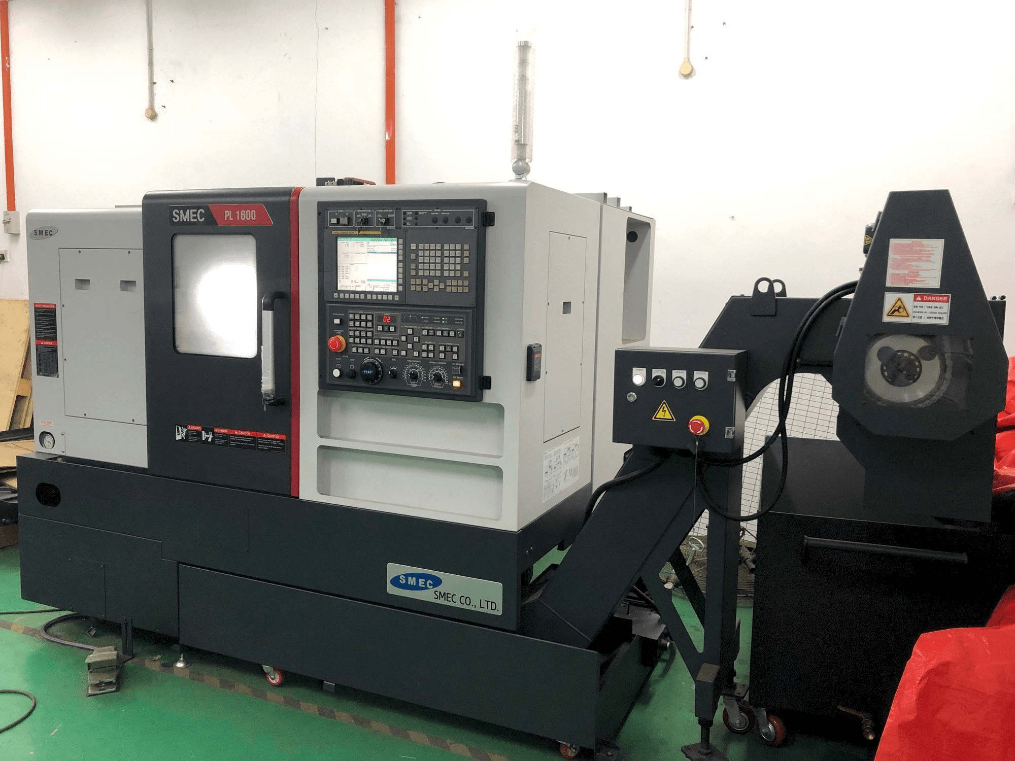 SMEC PL1600-maskinen framifrån