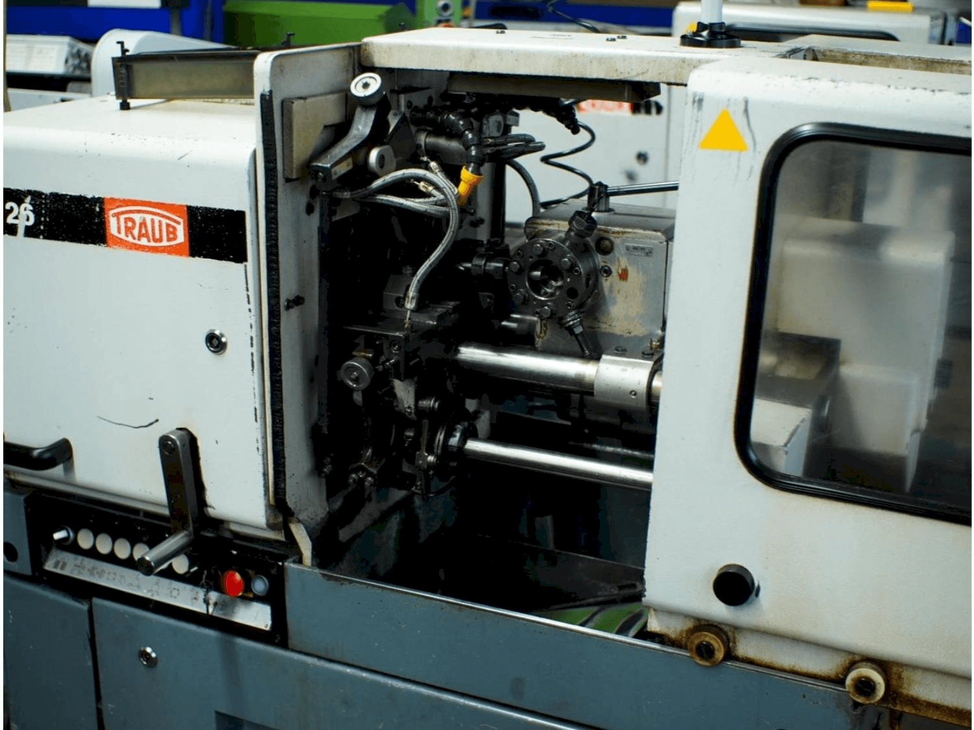 TRAUB TK42-maskinen framifrån