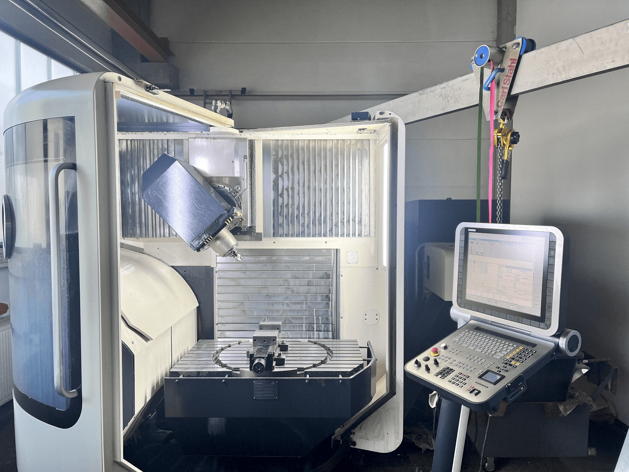 DMG MORI DMU 60 monoBLOCK-maskinen framifrån