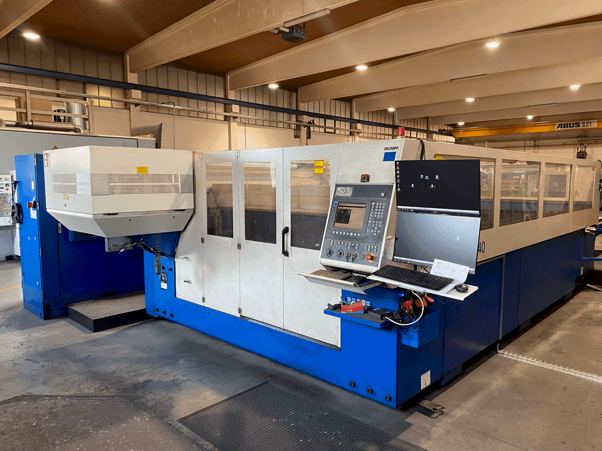 TRUMPF TruLaser 3040-maskinen framifrån
