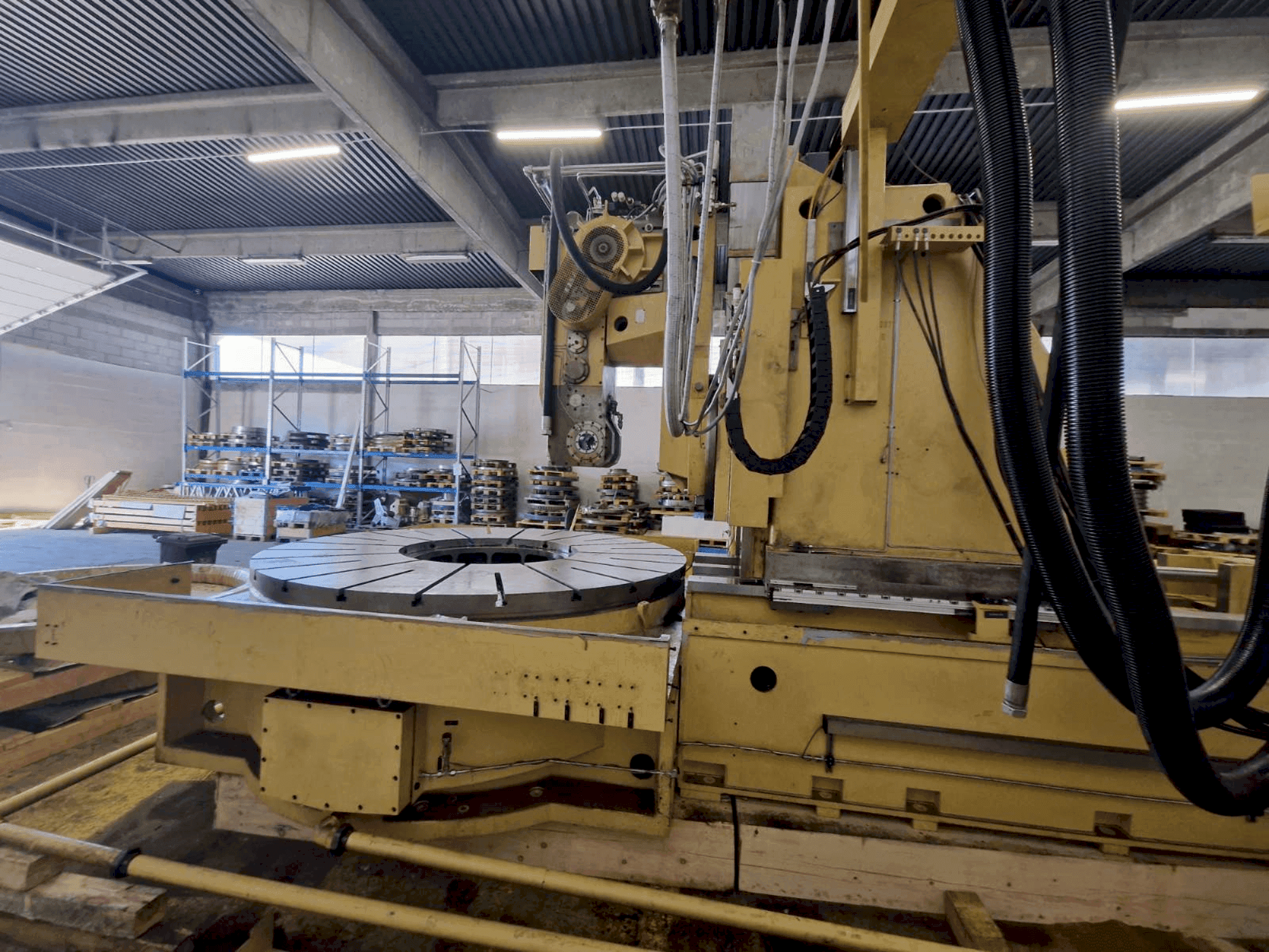 Gleason PFAUTER P 2800-maskinen framifrån