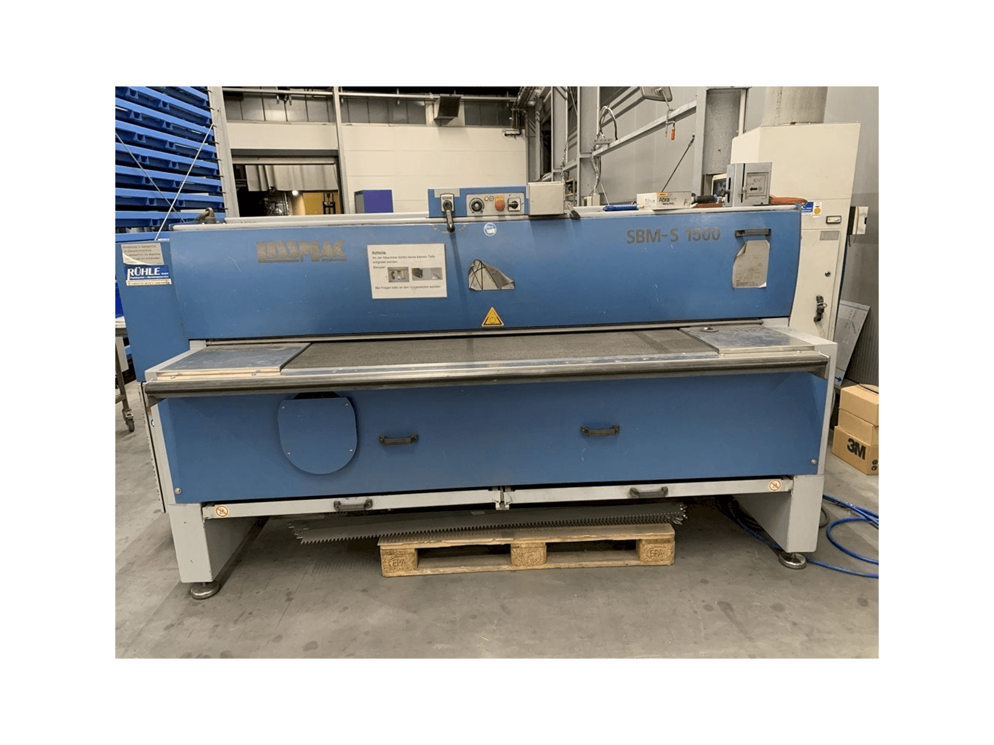 LISSMAC SBM-S 1500-maskinen framifrån