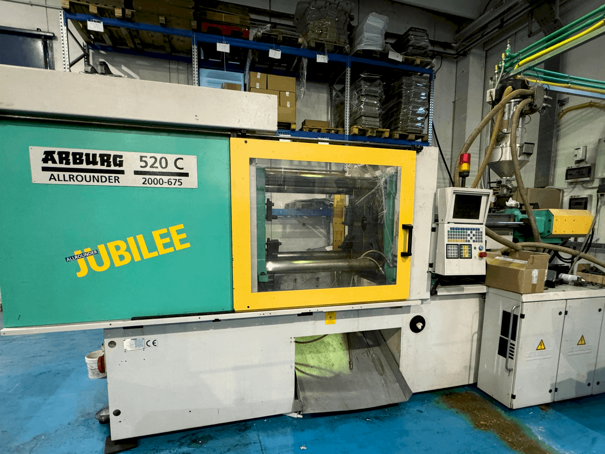 Arburg ALLROUNDER CENTEX 520 C 2000-675-maskinen framifrån