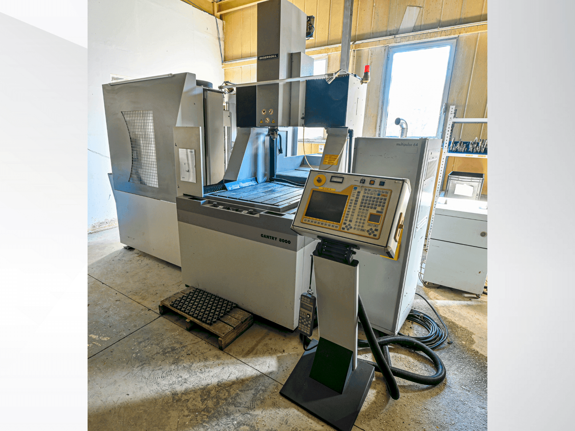 OPS INGERSOLL Gantry 8000-maskinen framifrån