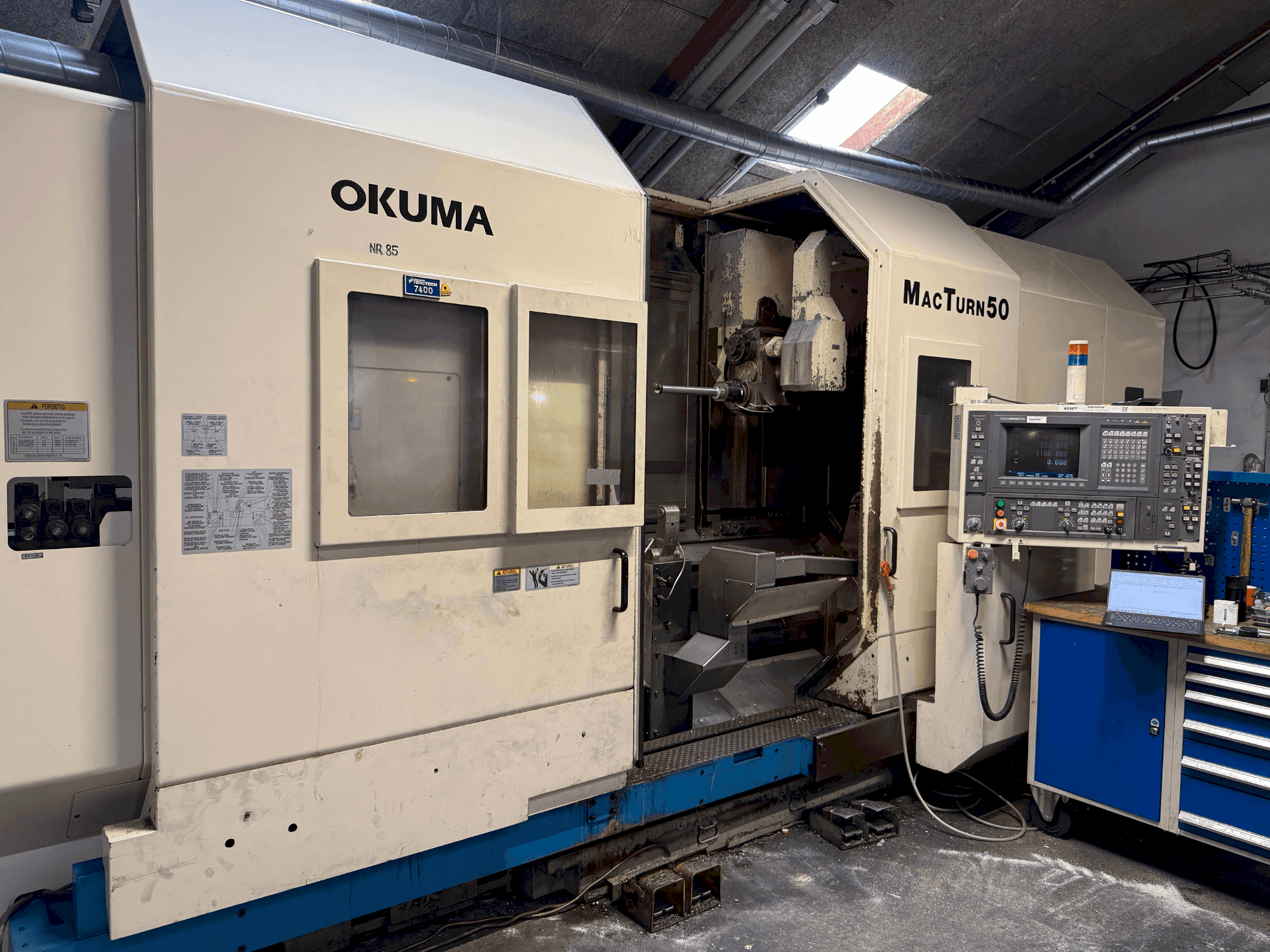Okuma MacTurn 50-maskinen framifrån