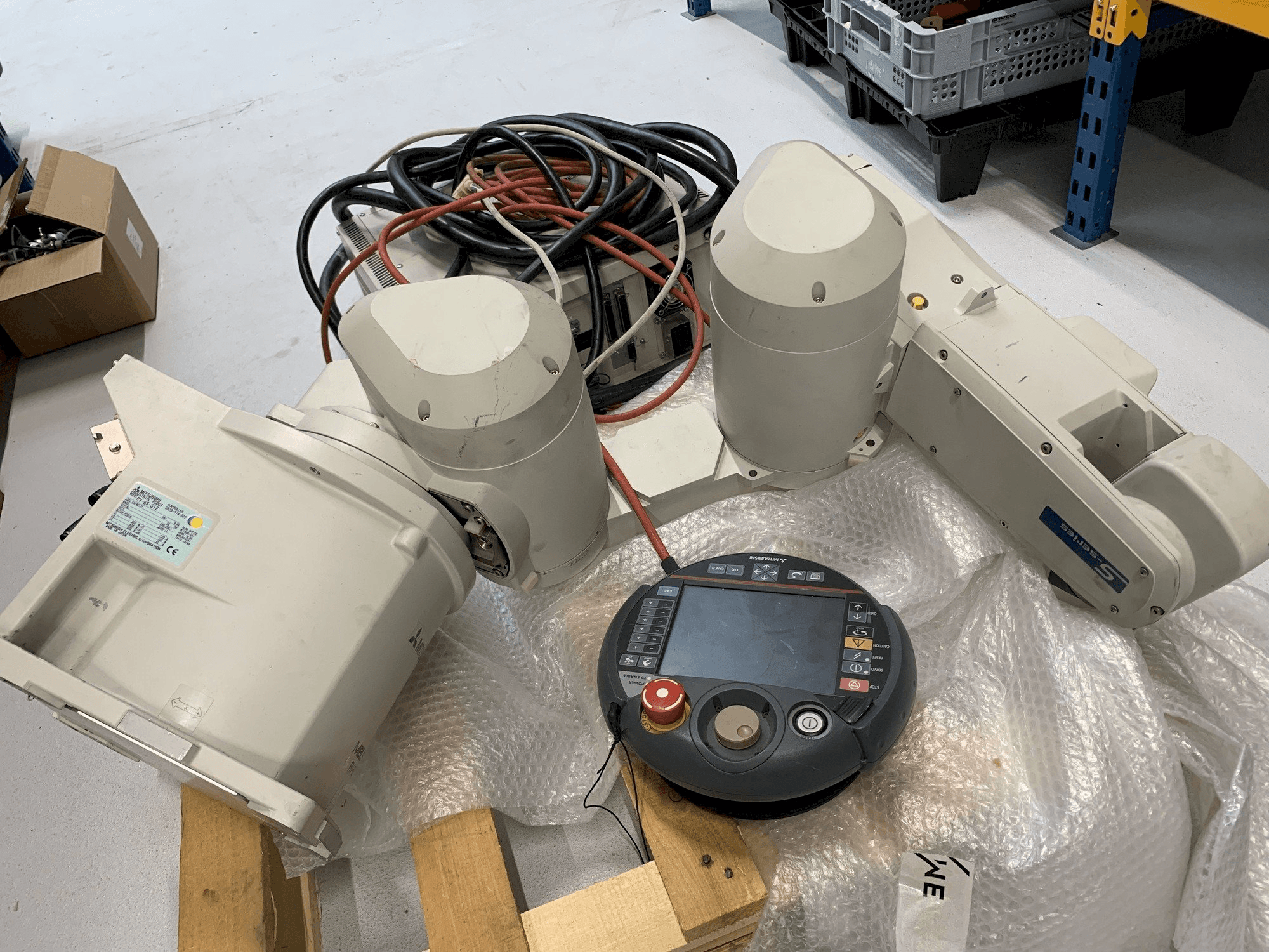 Mitsubishi Melfa RV 6S-maskinen framifrån