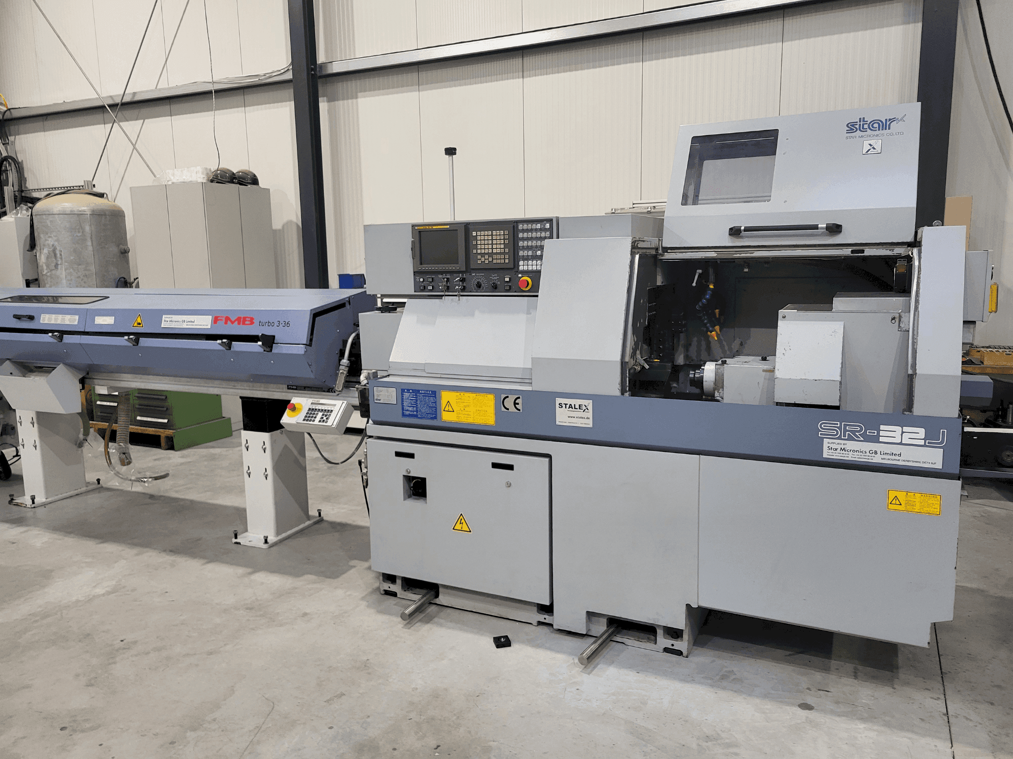 Star SR-32J-maskinen framifrån