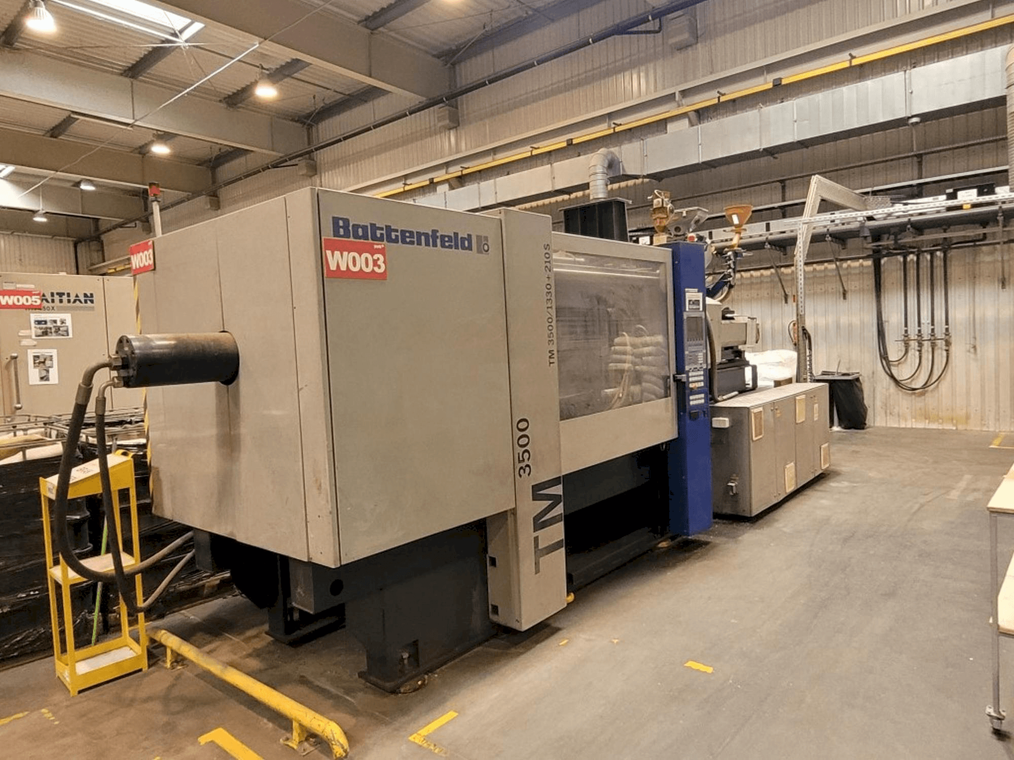 Battenfeld TM 3500/1330+210S-maskinen framifrån