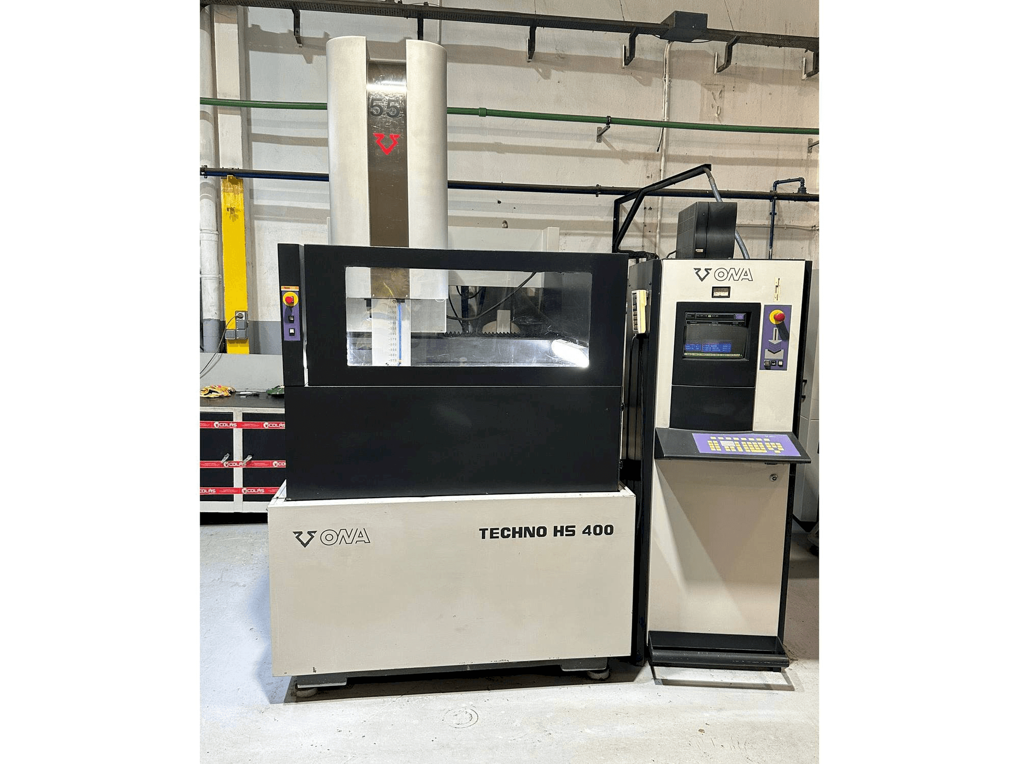 ONA HS 400-maskinen framifrån