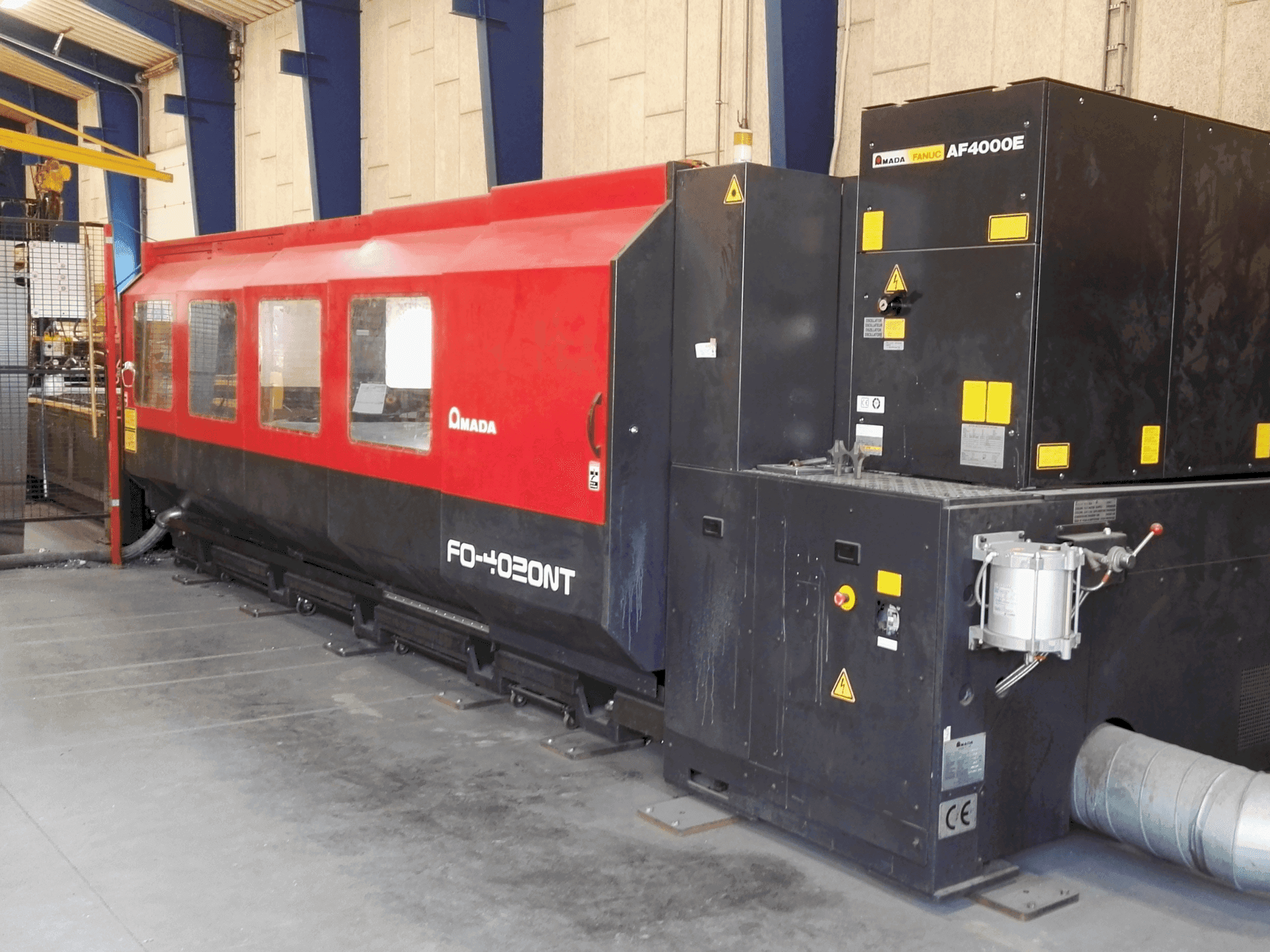 AMADA FO-4020NT (2005)-maskinen framifrån