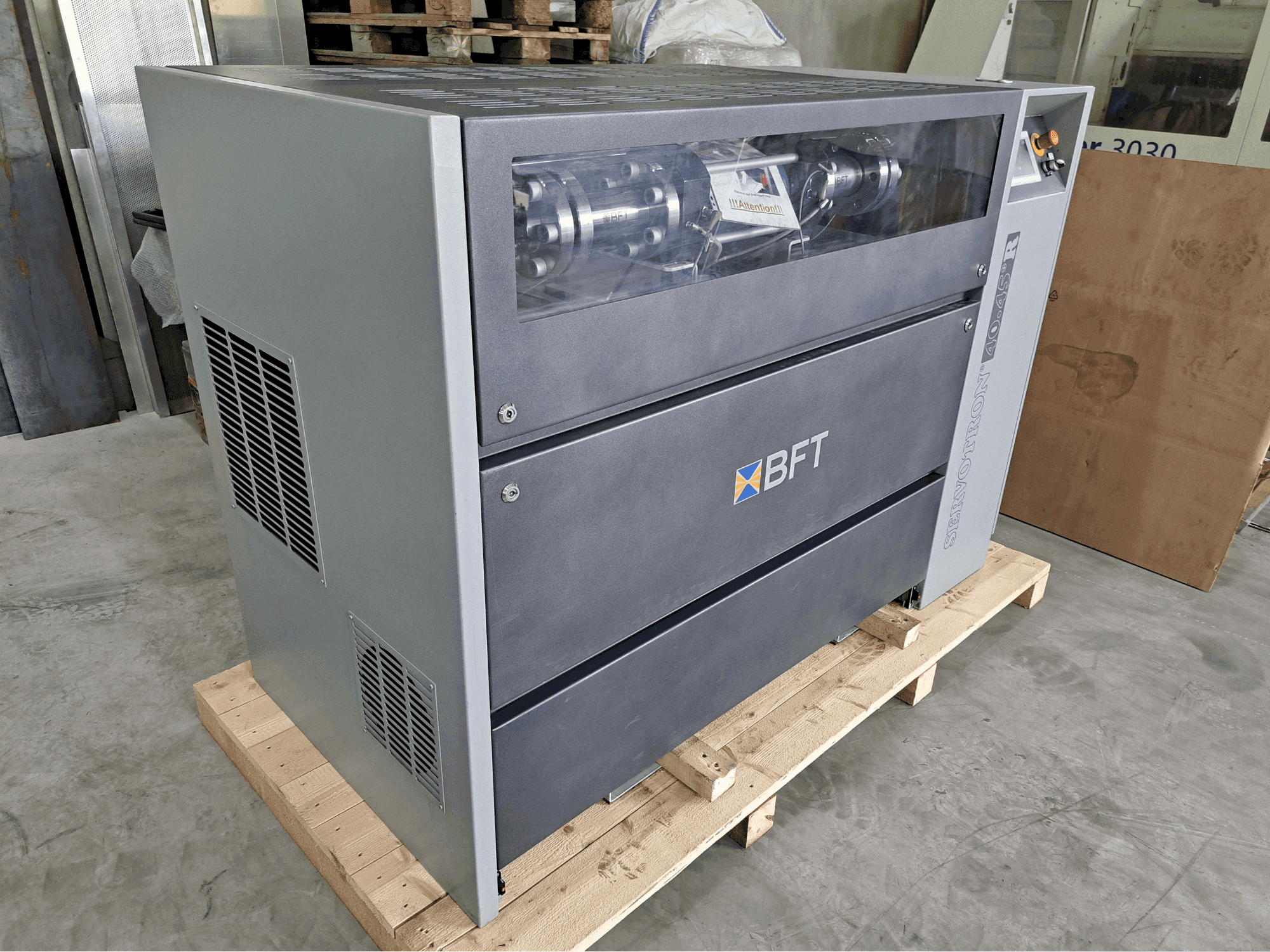 BFT Servotron 40.45+-maskinen framifrån