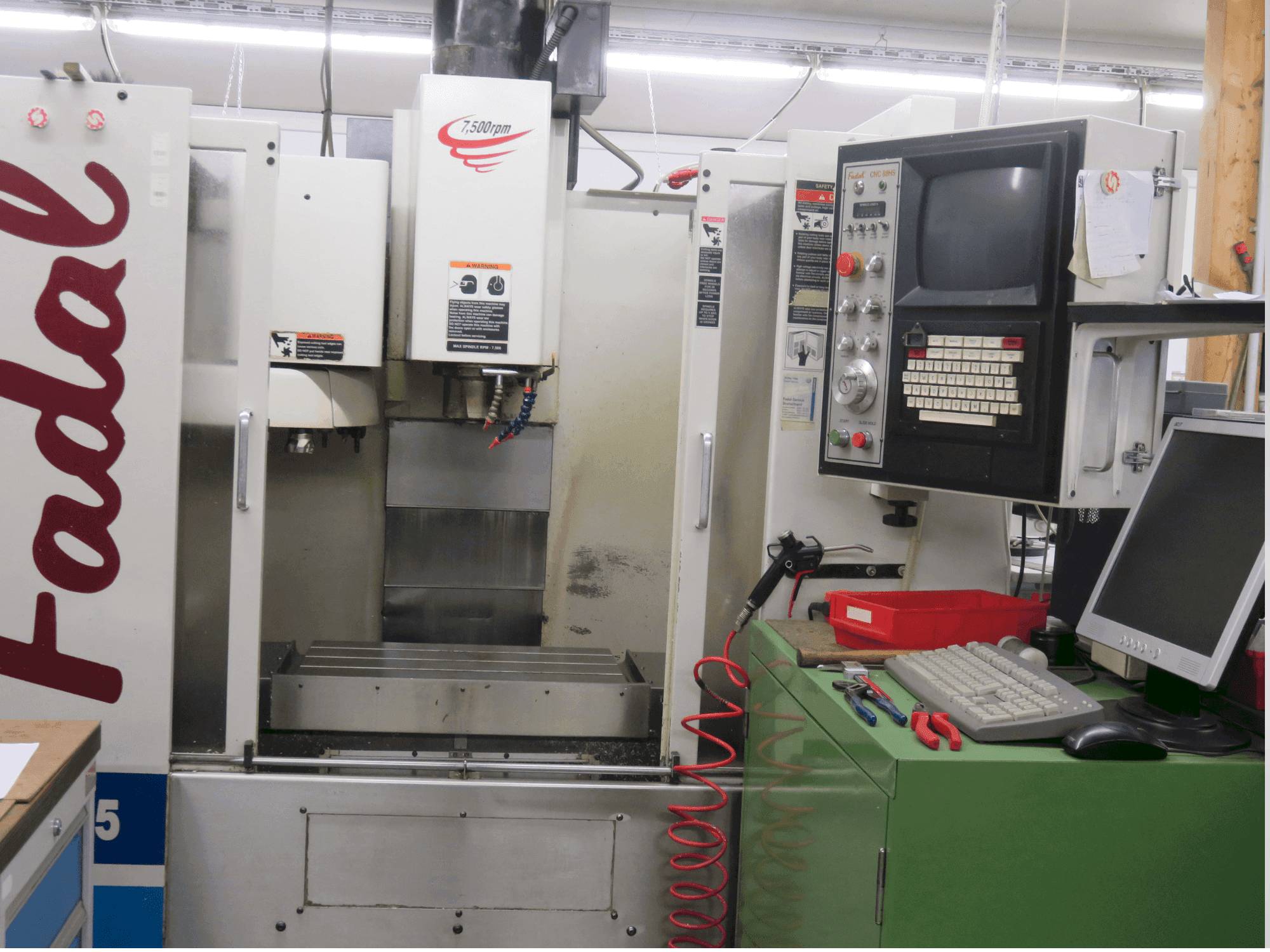 FADAL VMC 15-maskinen framifrån