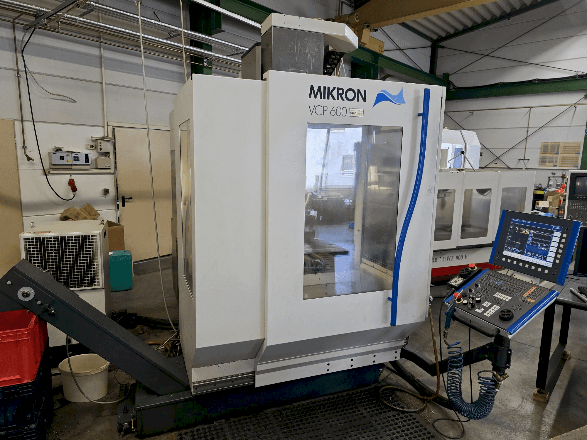 MIKRON VCP 600-maskinen framifrån