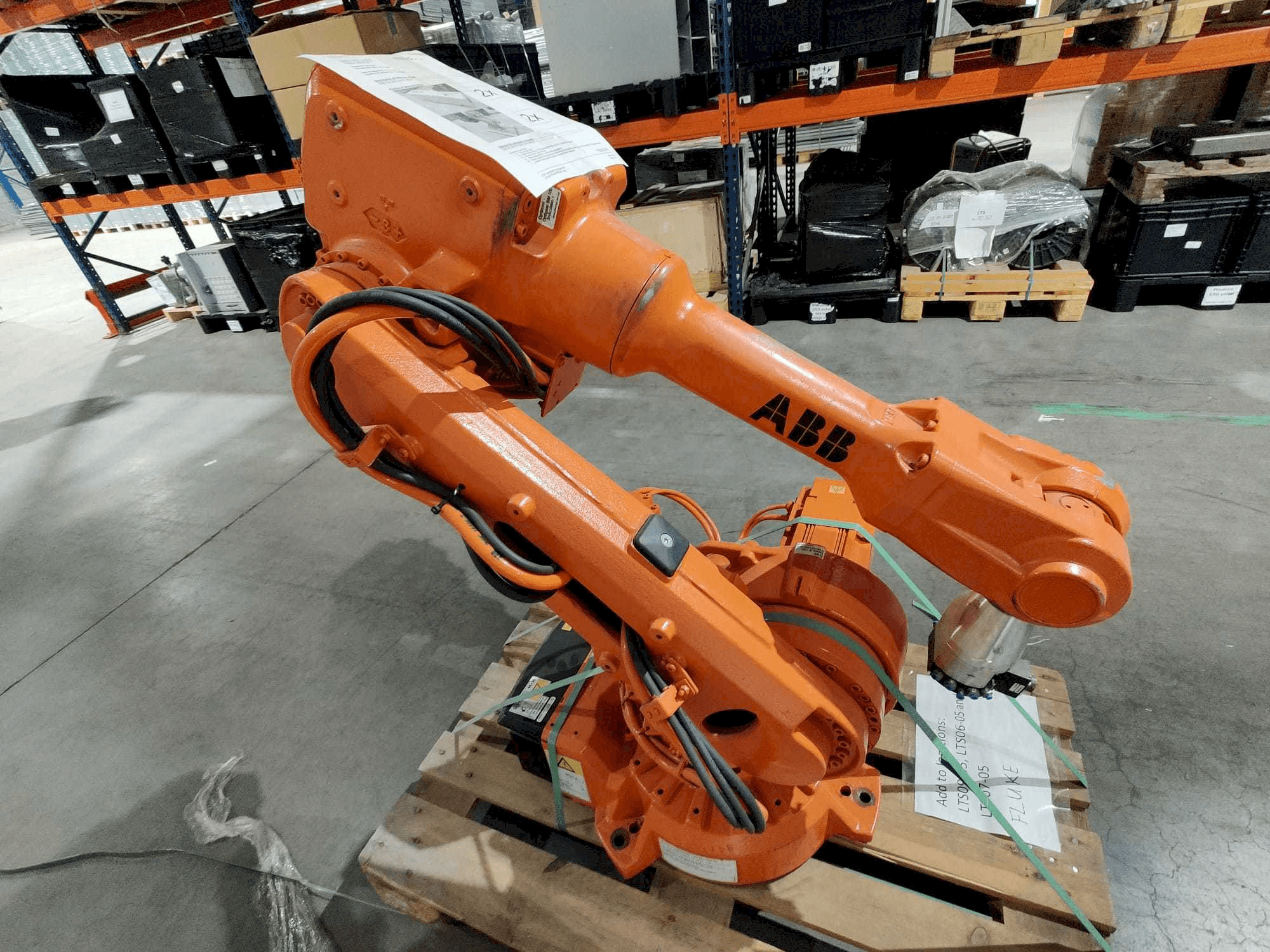 ABB IRB 2600 M2004-maskinen framifrån