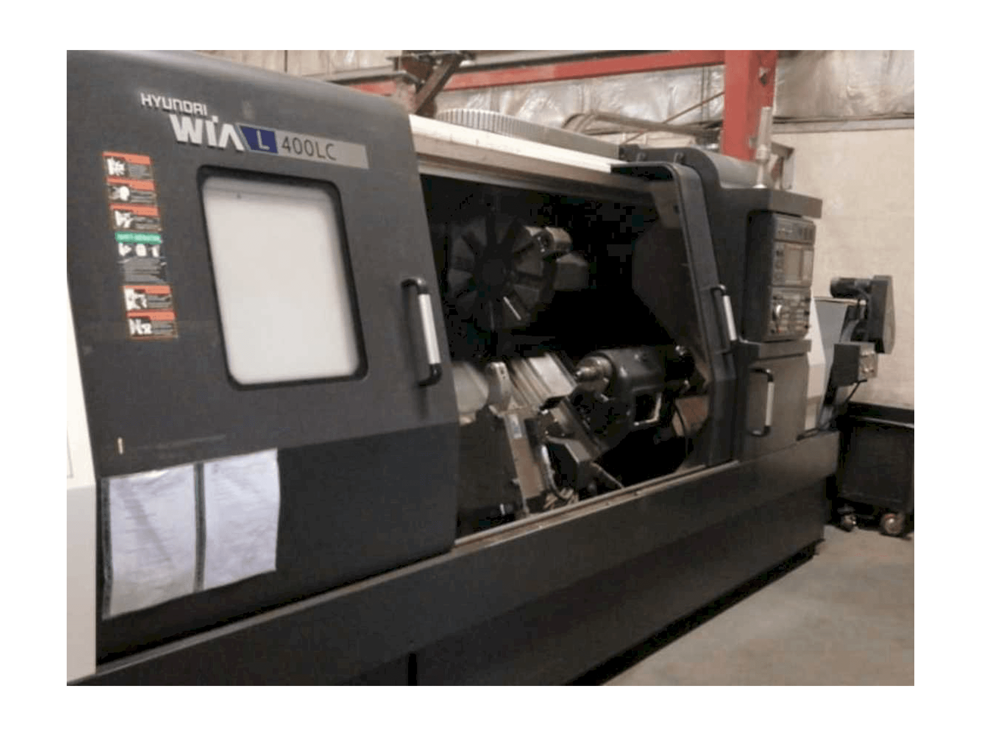 Hyundai Wia L400LC-maskinen framifrån