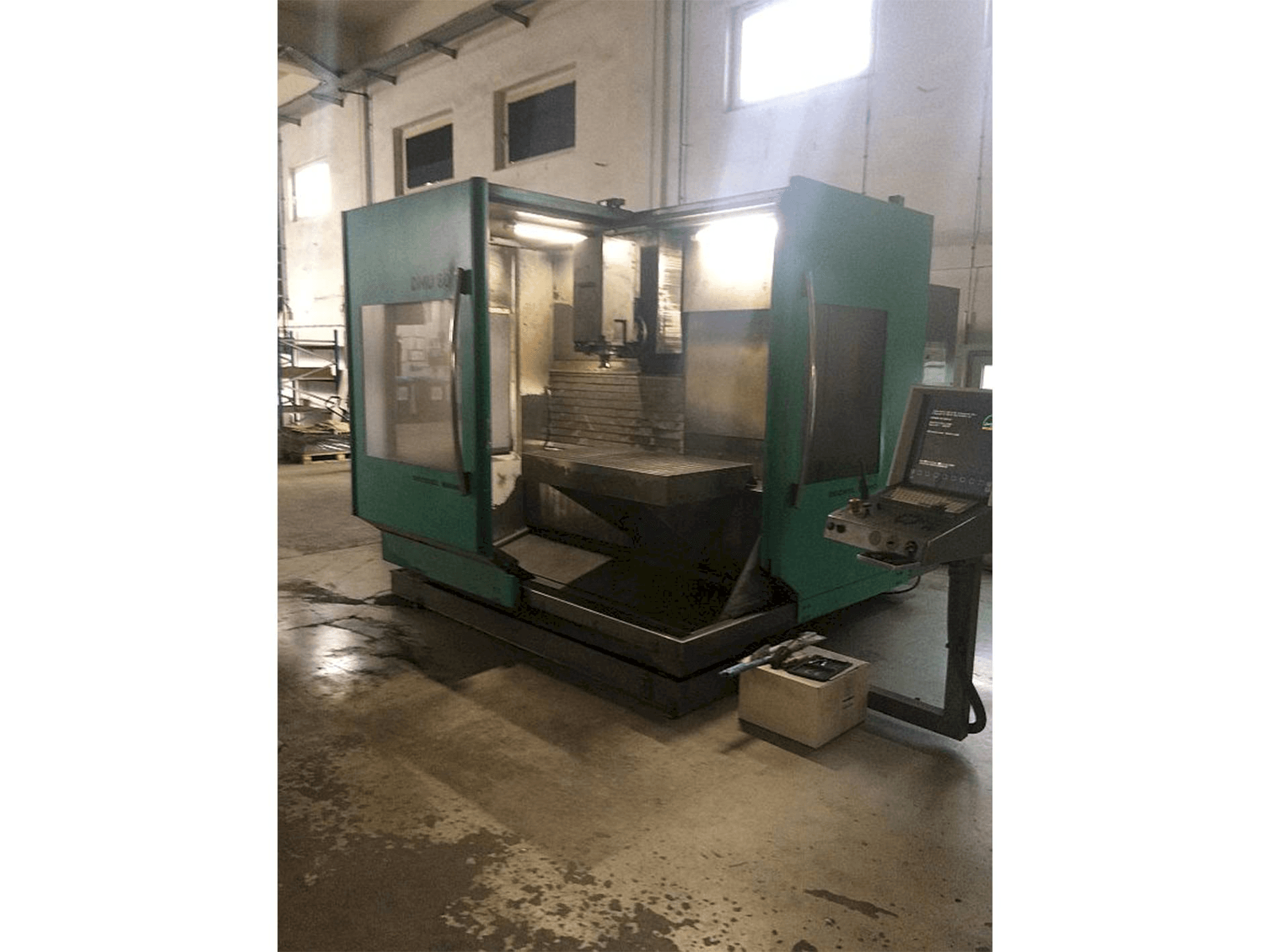 DMG 80E-maskinen framifrån