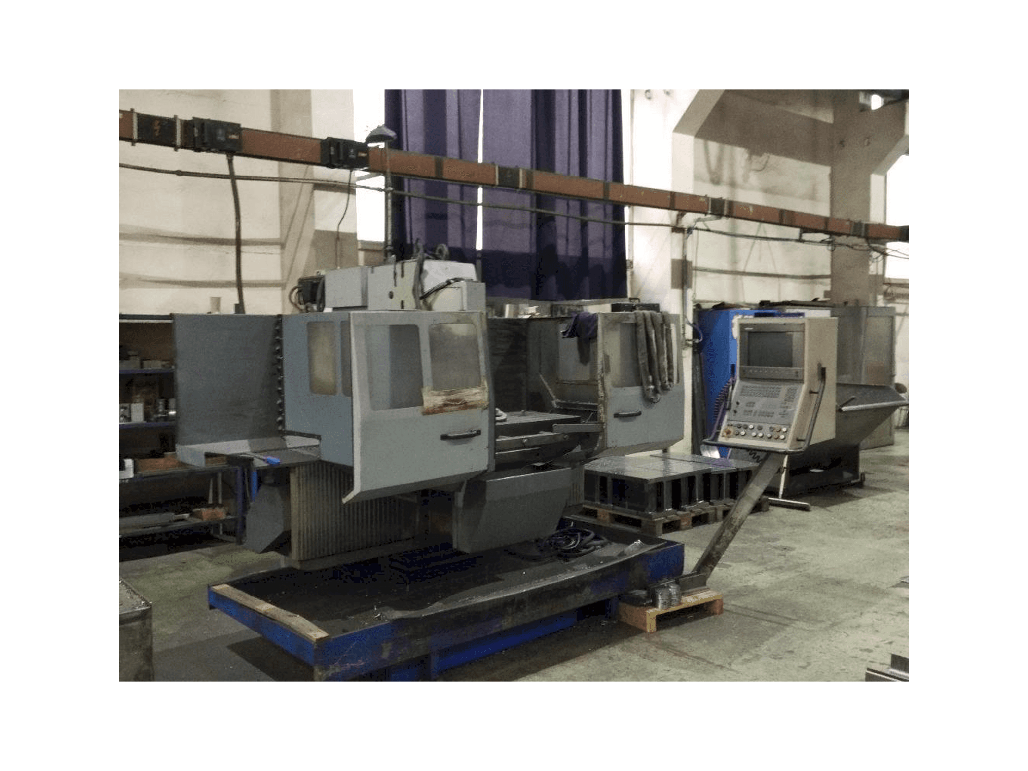 TOS FGS 50 CNC-B-maskinen framifrån