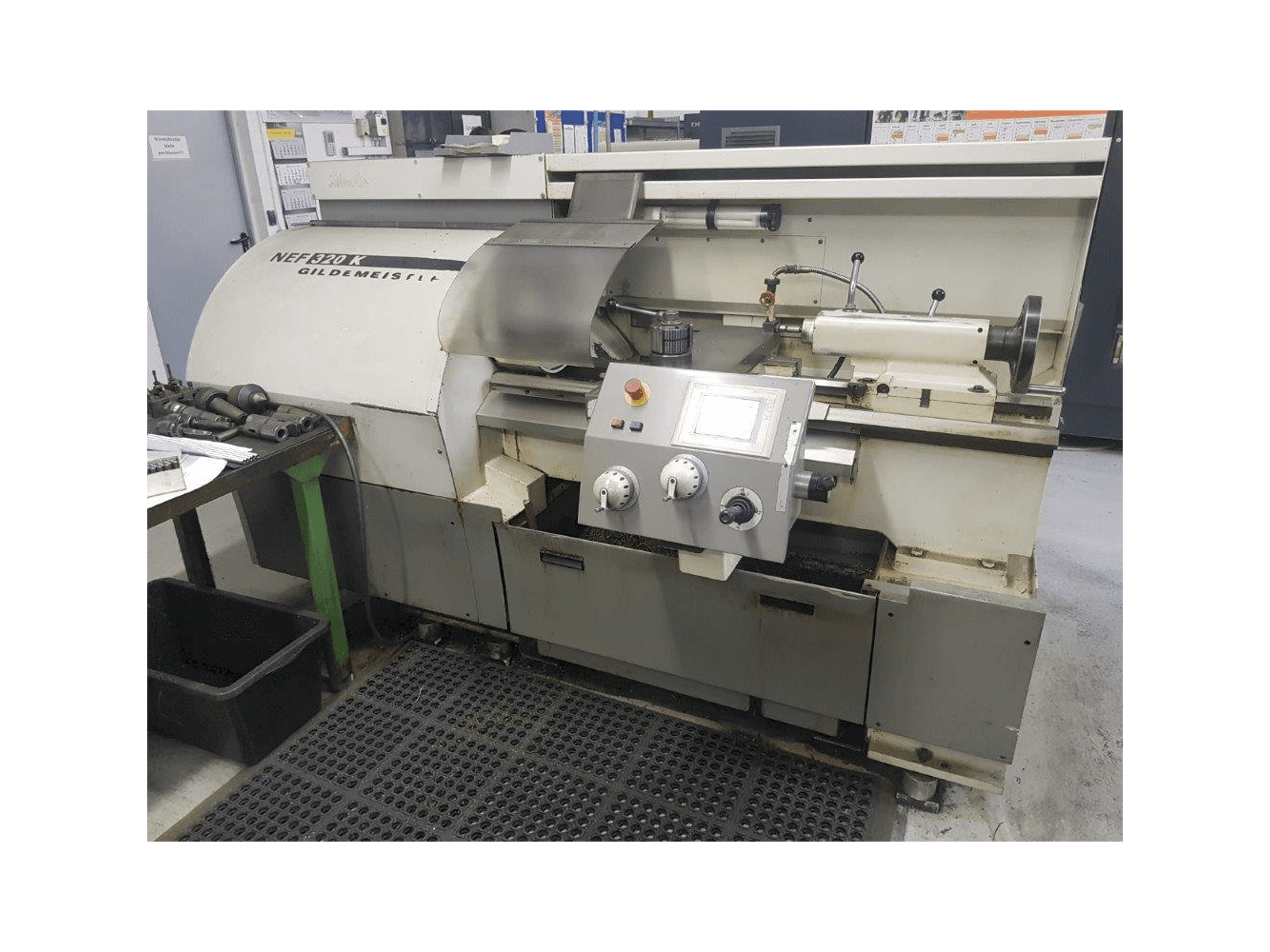 Gildemeister NEF 320 K-maskinen framifrån