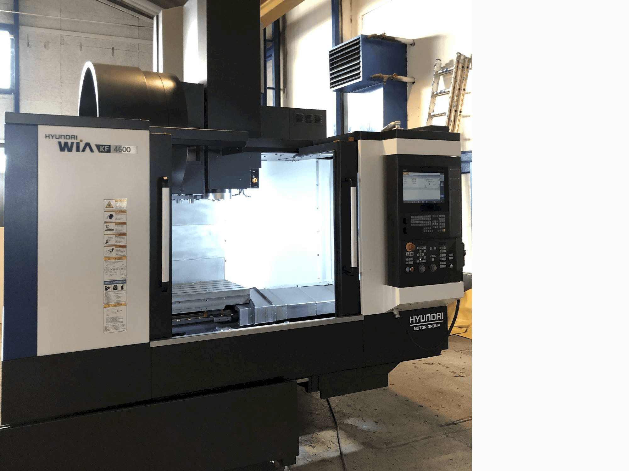 Hyundai Wia KF4600-maskinen framifrån