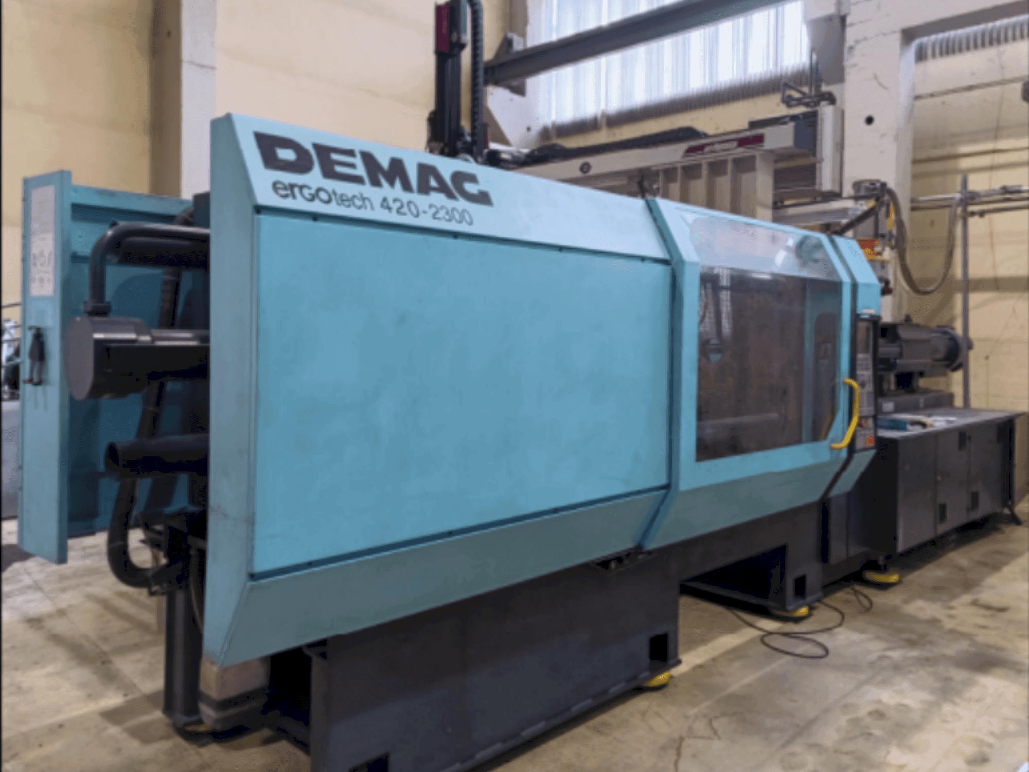 DEMAG Ergotech 4200-2300-maskinen framifrån