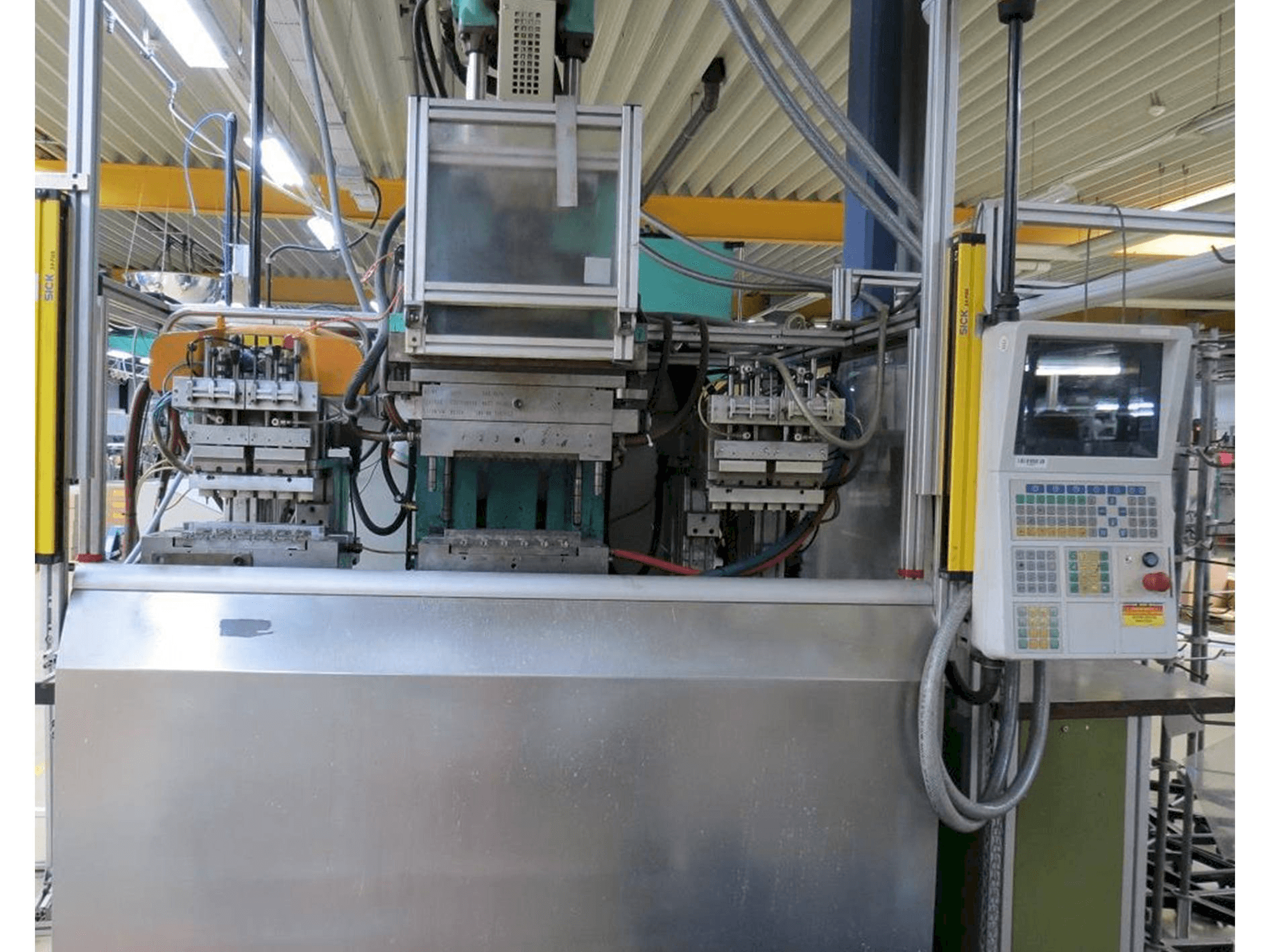 Arburg Allrounder CENTEX 270 C 400-100-maskinen framifrån