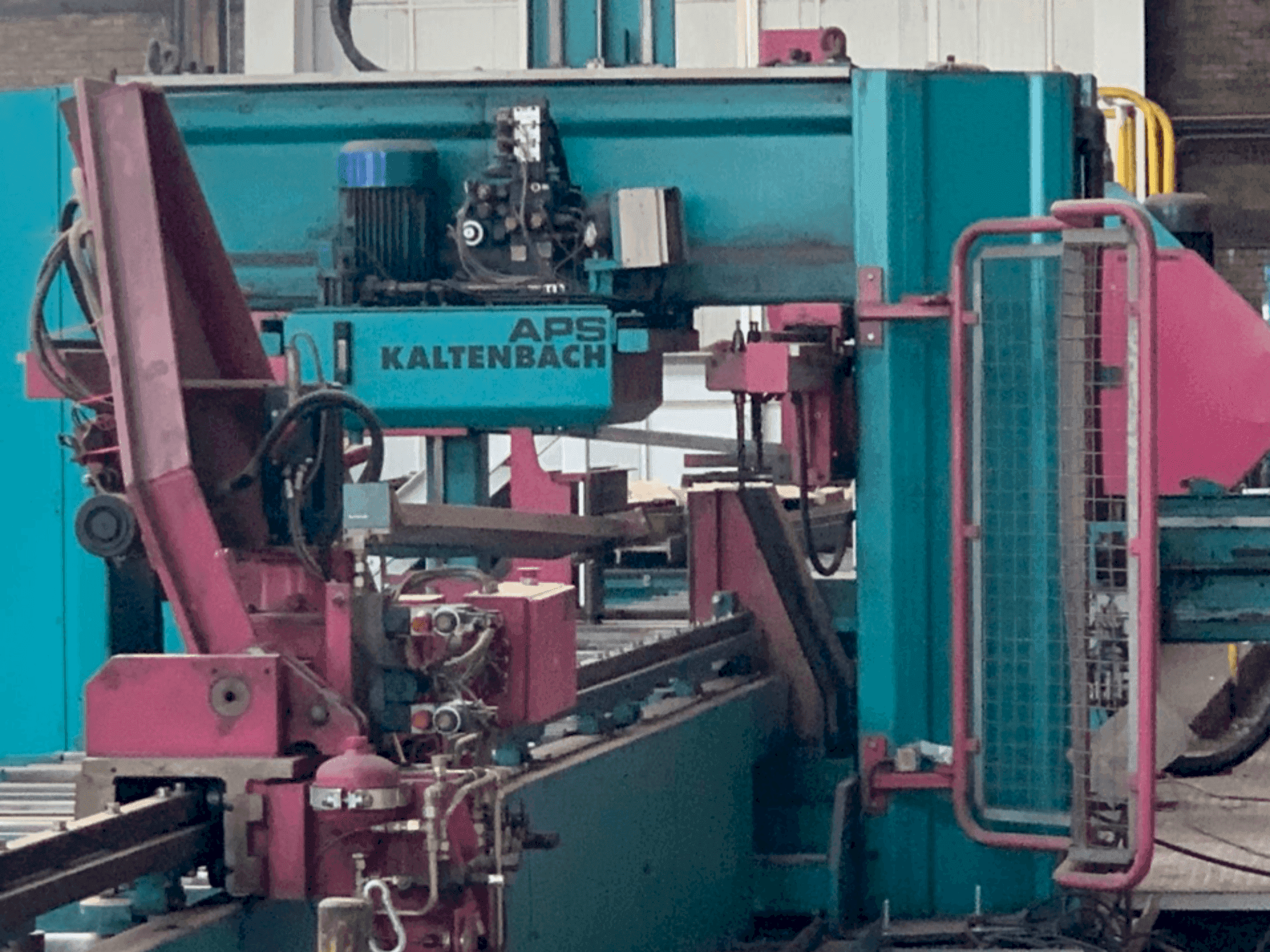 KALTENBACH KBS 851 DGNC-maskinen framifrån