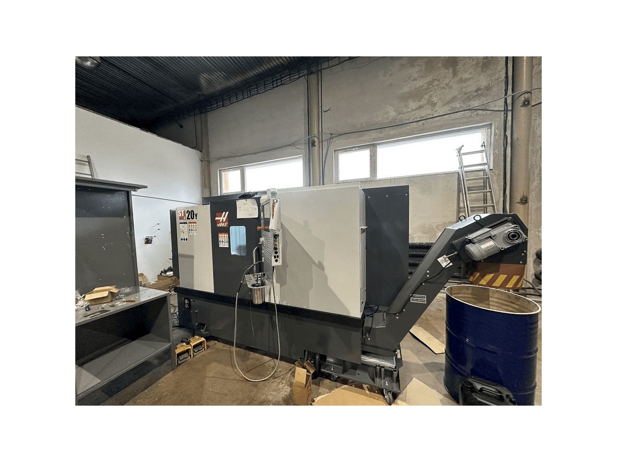 HAAS ST-20Y-maskinen framifrån