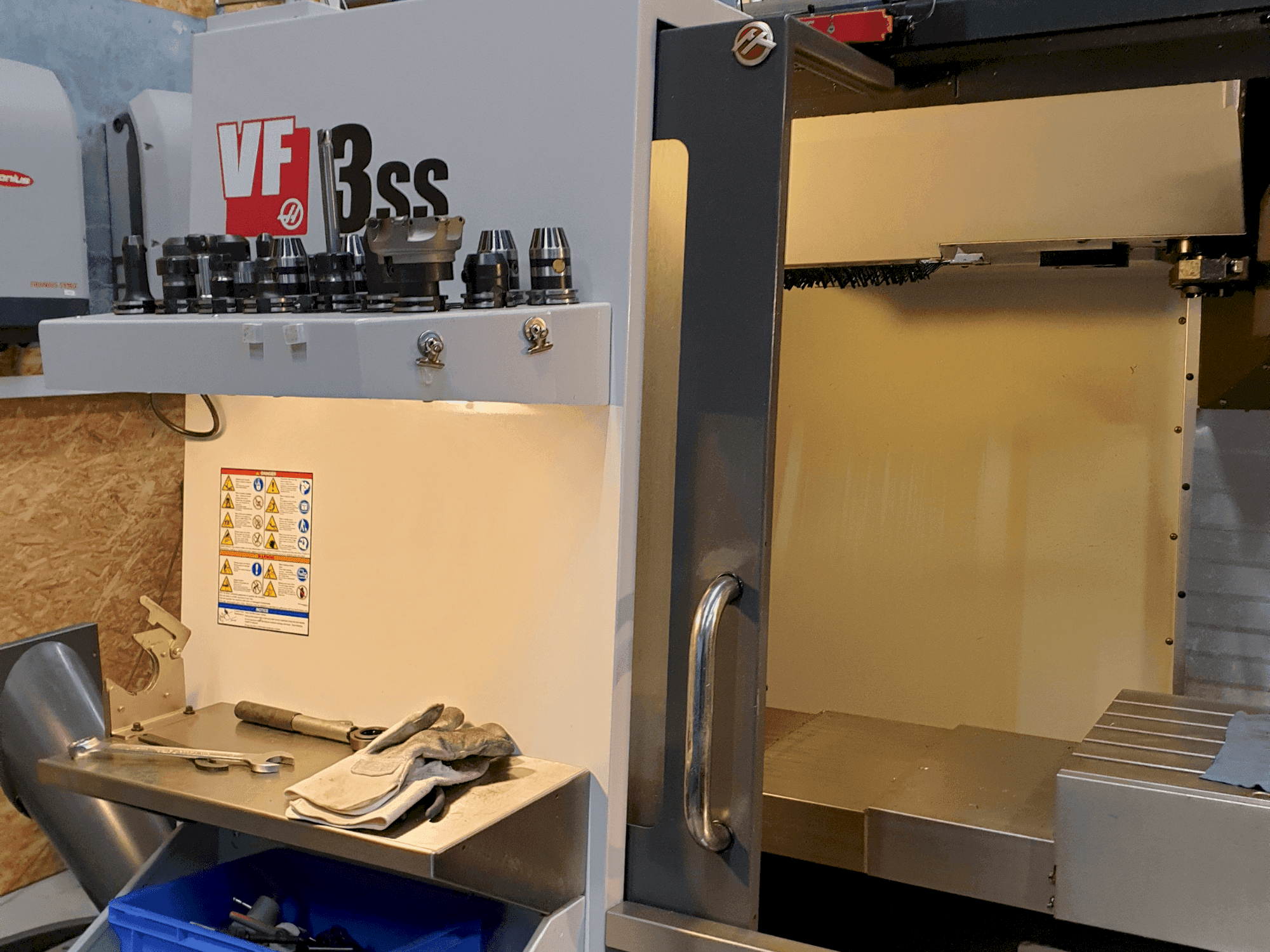 HAAS VF-3SS-maskinen framifrån