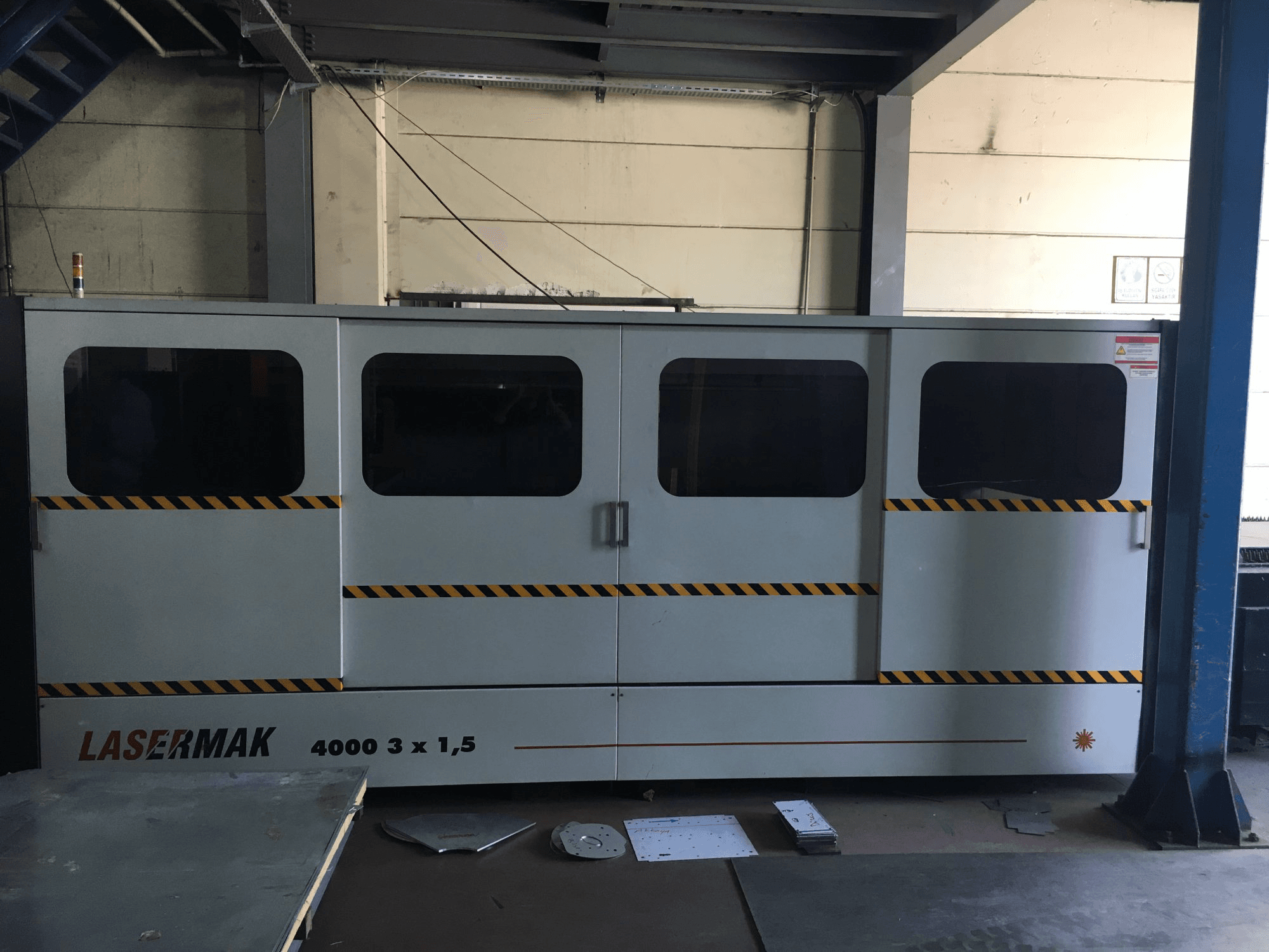 ERMAKSAN-maskinen framifrånLASERMARK 4000 3x1,5