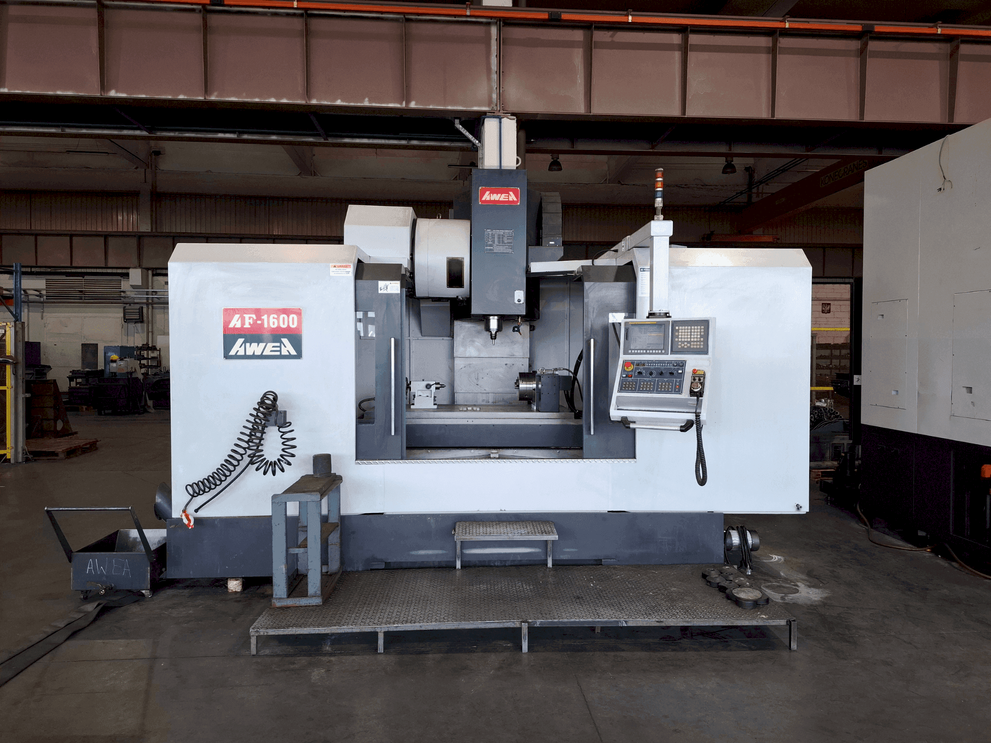 AWEA AF-1600-maskinen framifrån