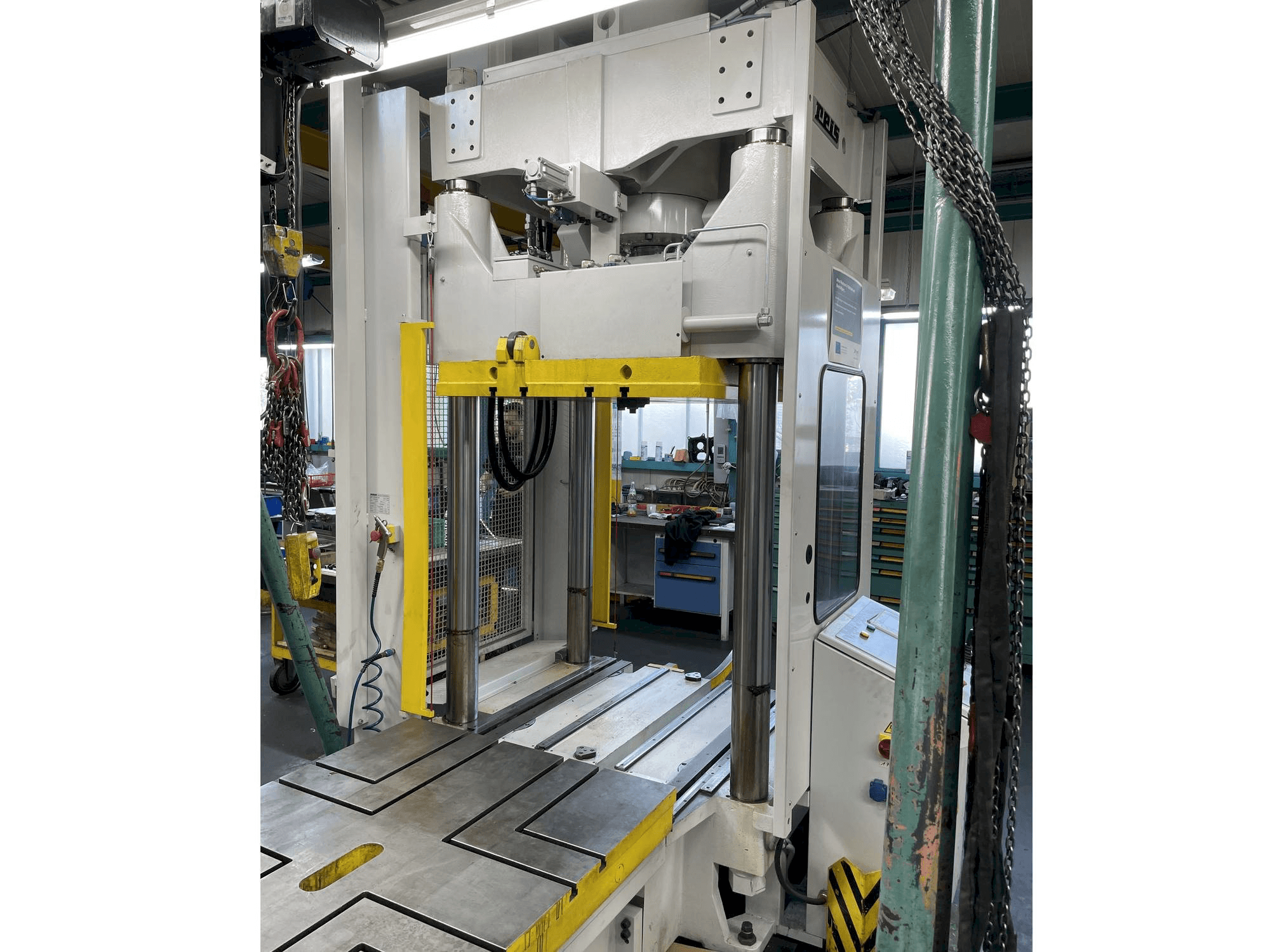 Reis TUS 100-maskinen framifrån