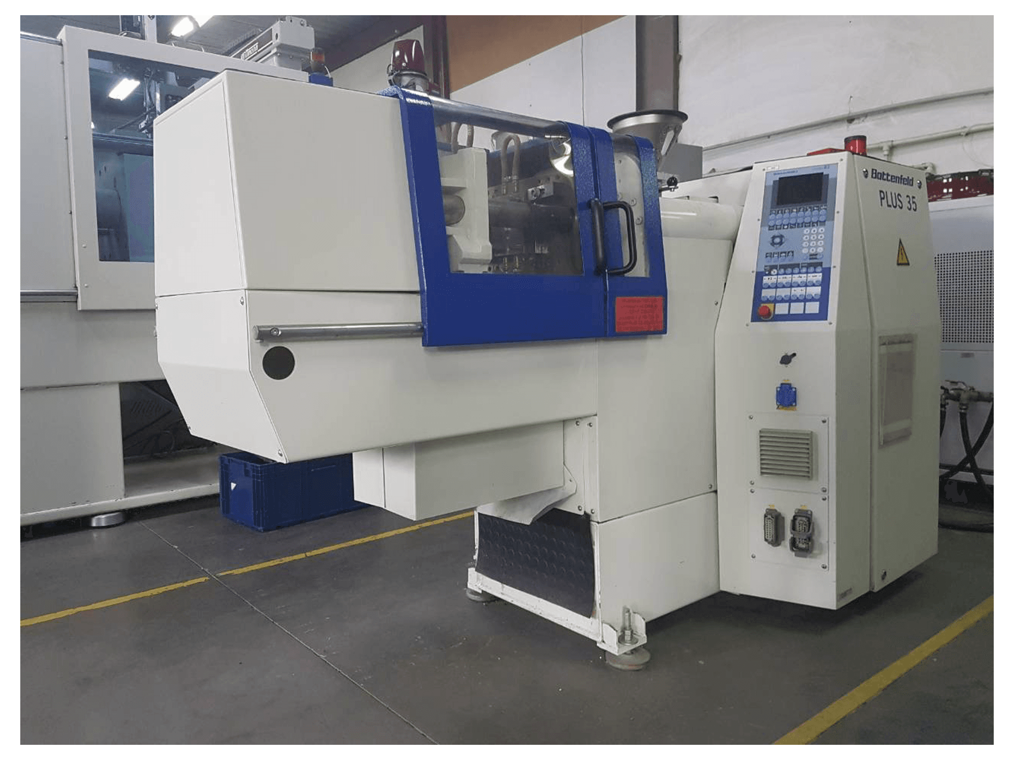 Battenfeld PLUS 35/75-maskinen framifrån