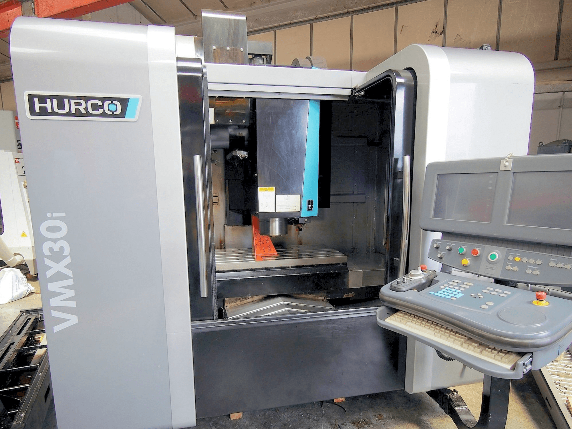 Hurco VMX 30i-maskinen framifrån