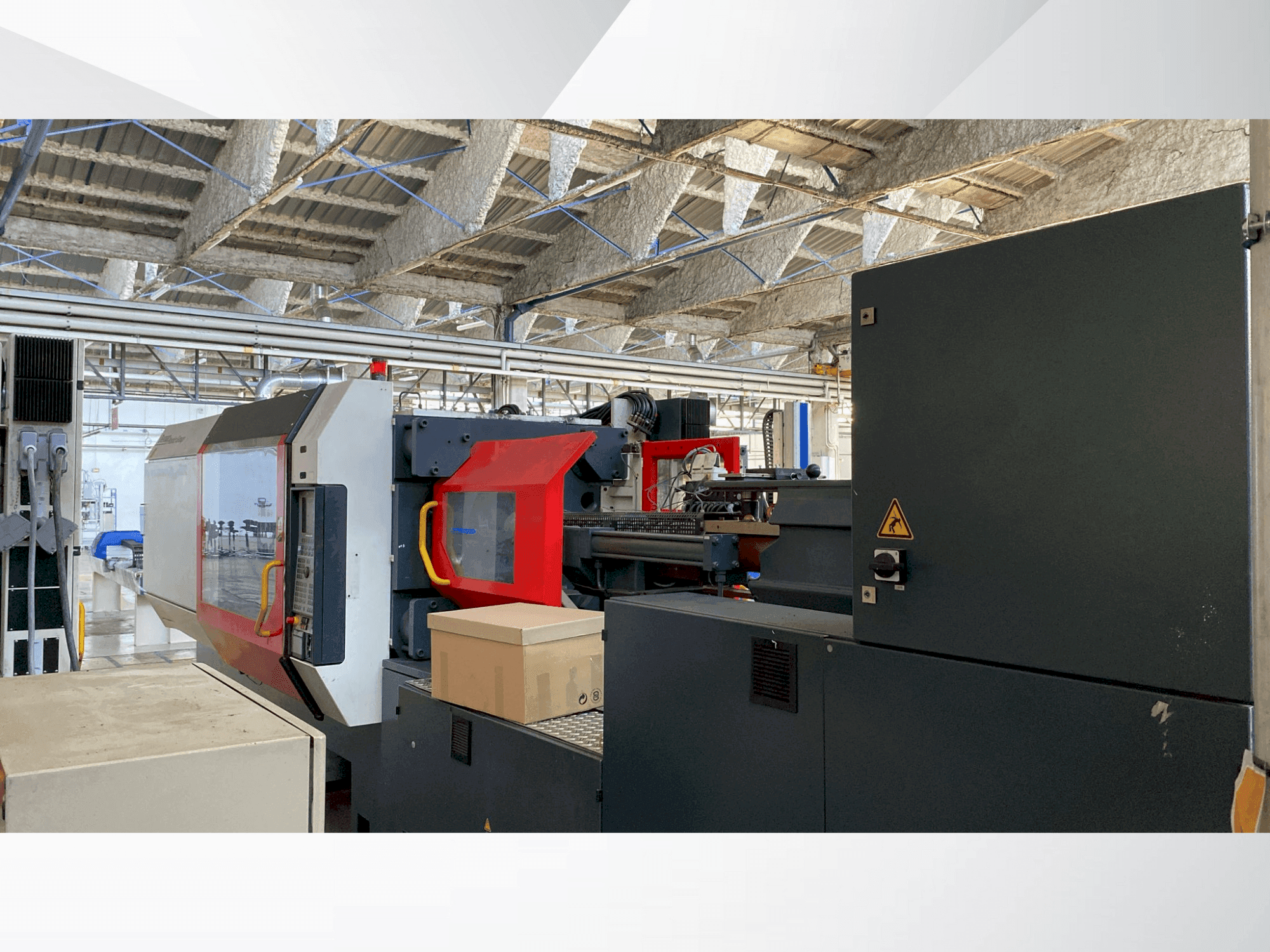 DEMAG Ergotech System 420-1450-maskinen framifrån