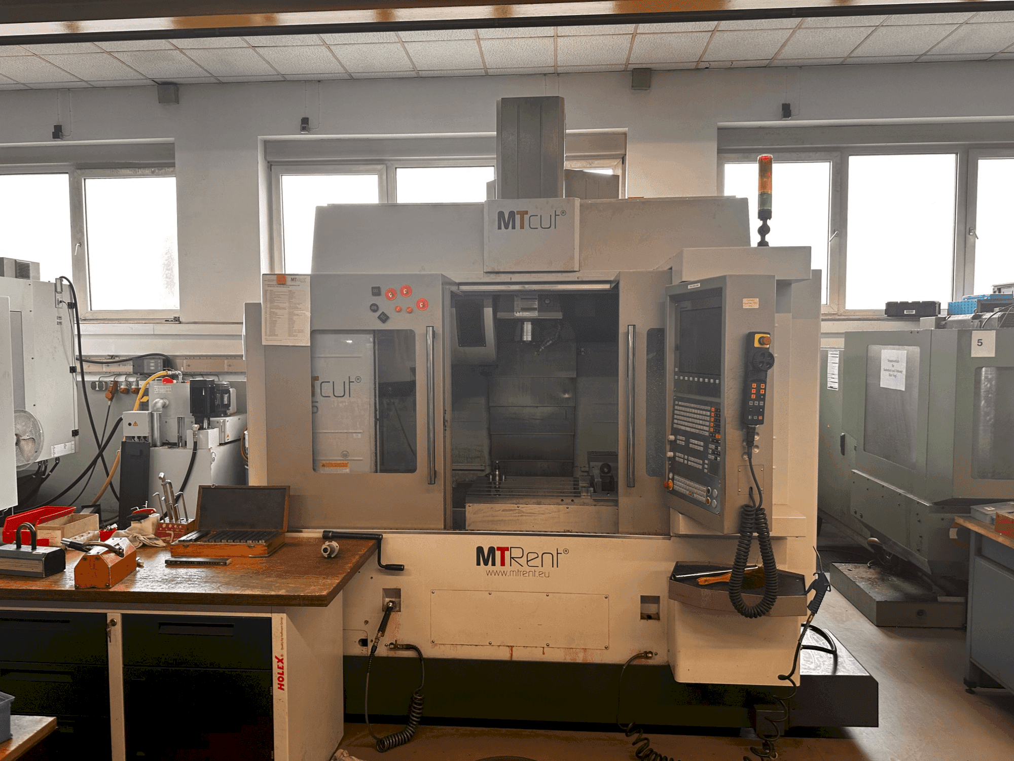 MTcut EVO V85-maskinen framifrån