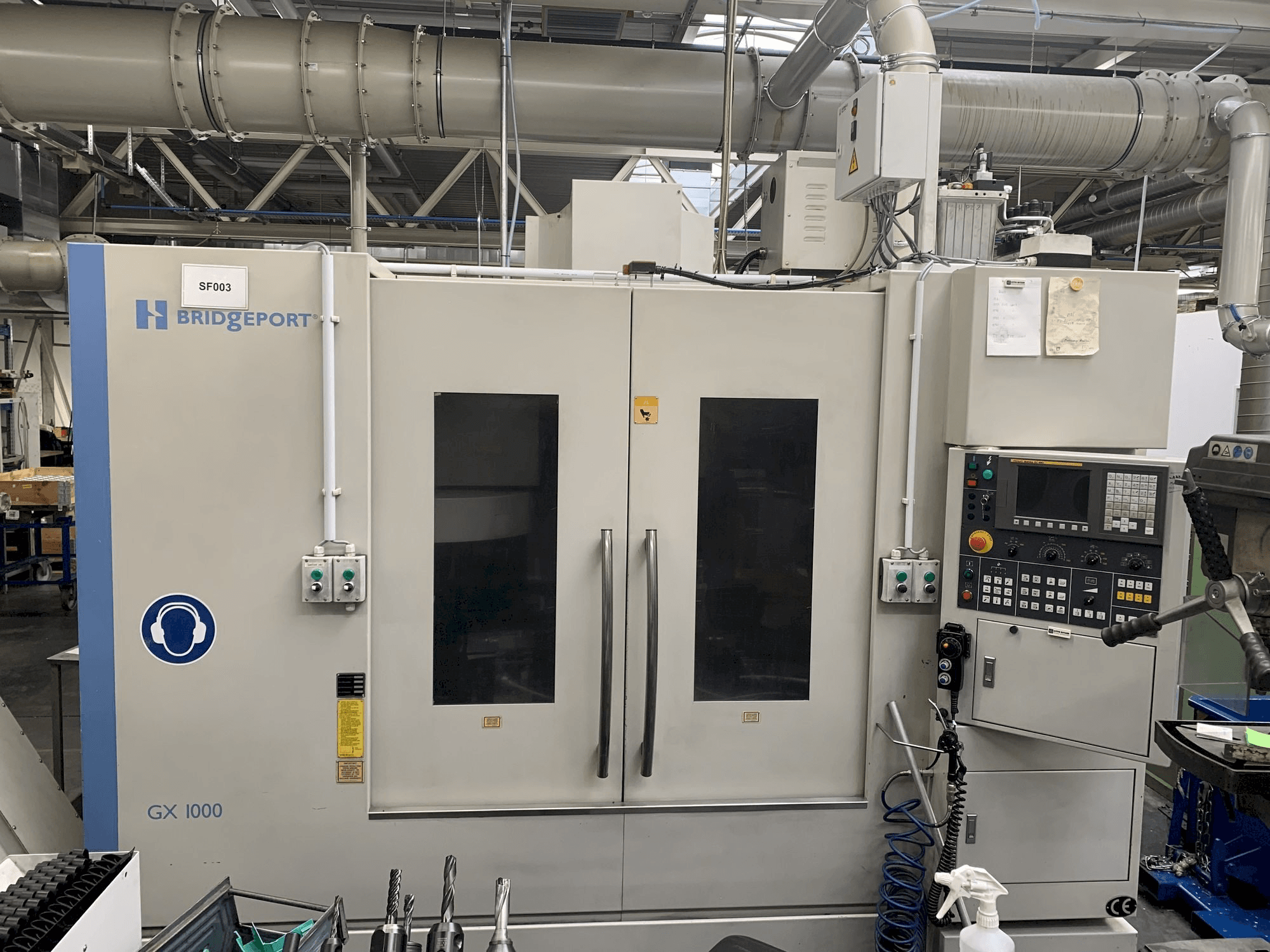 HARDINGE GX 1000-maskinen framifrån