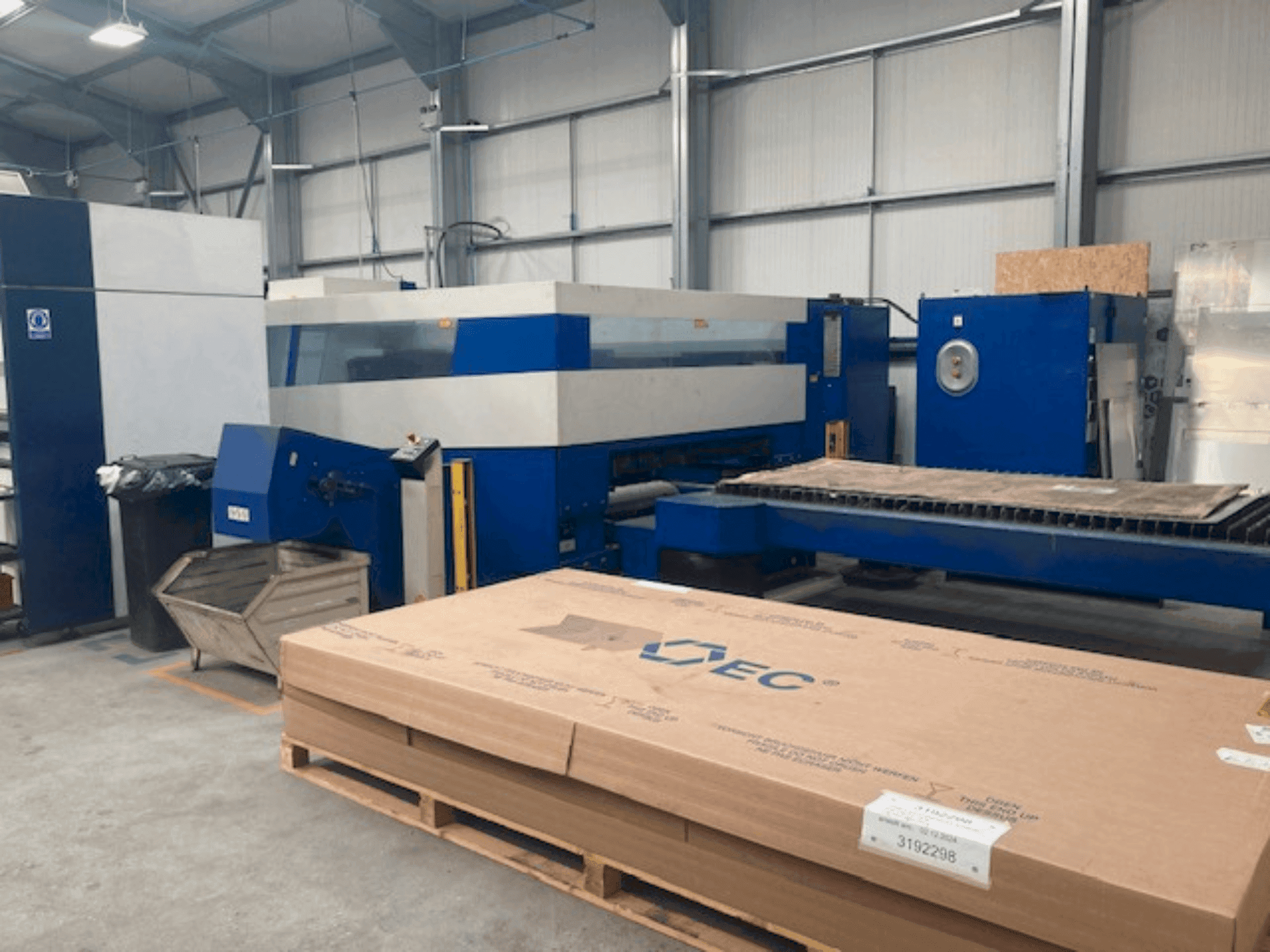 TRUMPF Trulaser 5030-maskinen framifrån