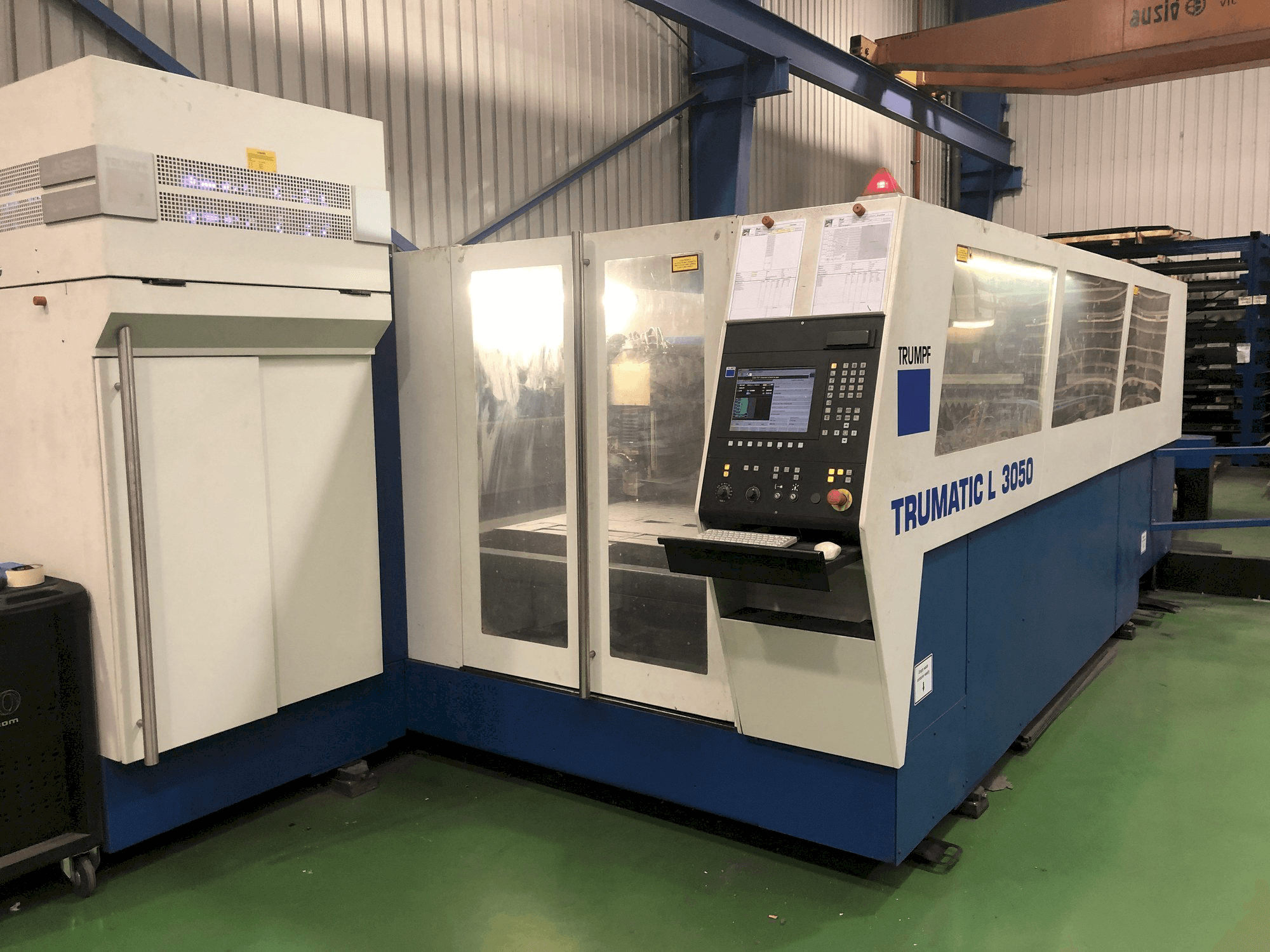 Trumpf Trumatic L3050-maskinen framifrån