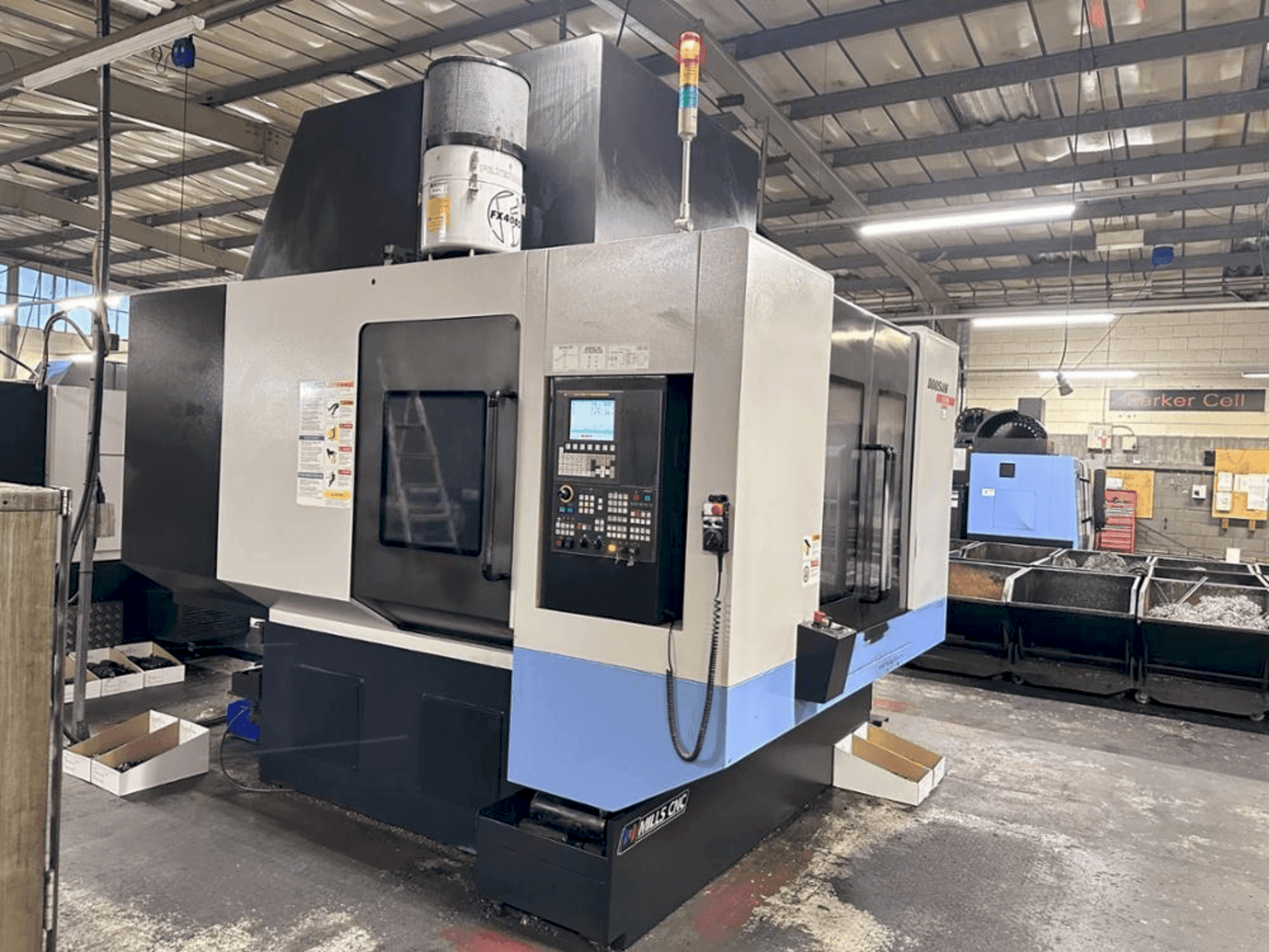 DOOSAN VC 510-maskinen framifrån