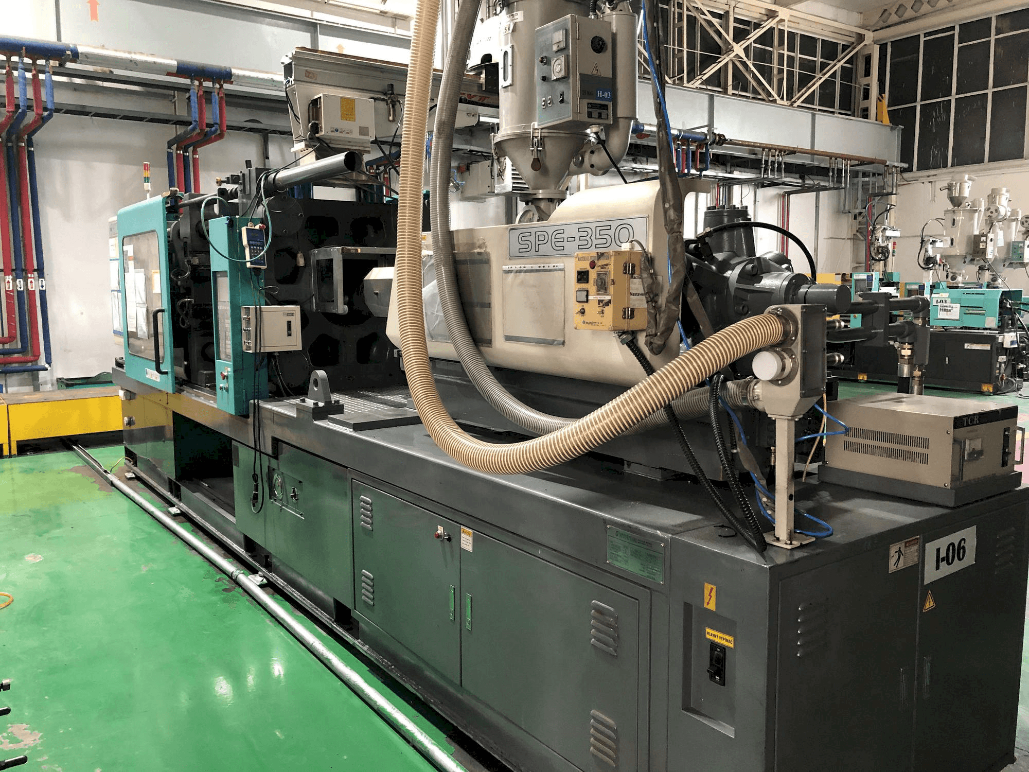 Hyundai SPE-350-maskinen framifrån