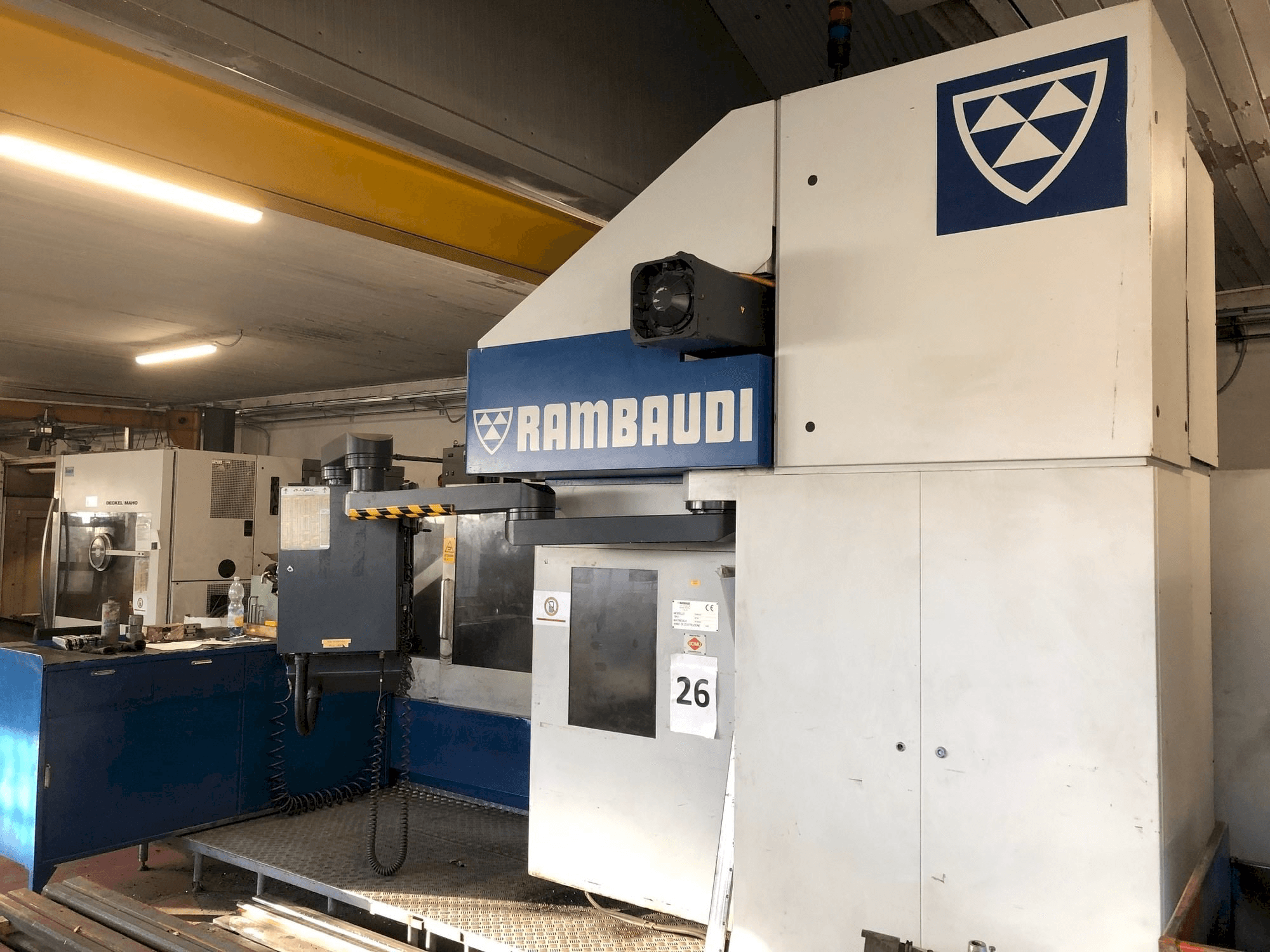 Rambaudi Ramfast RF105-maskinen framifrån