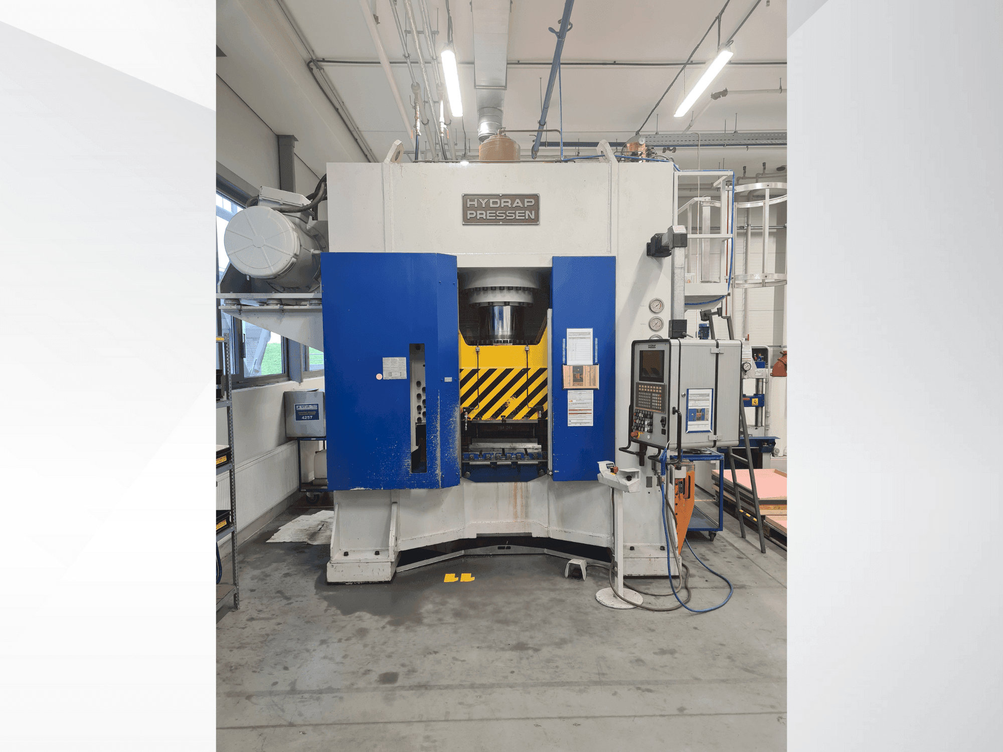 HYDRAP HPDB 400-maskinen framifrån