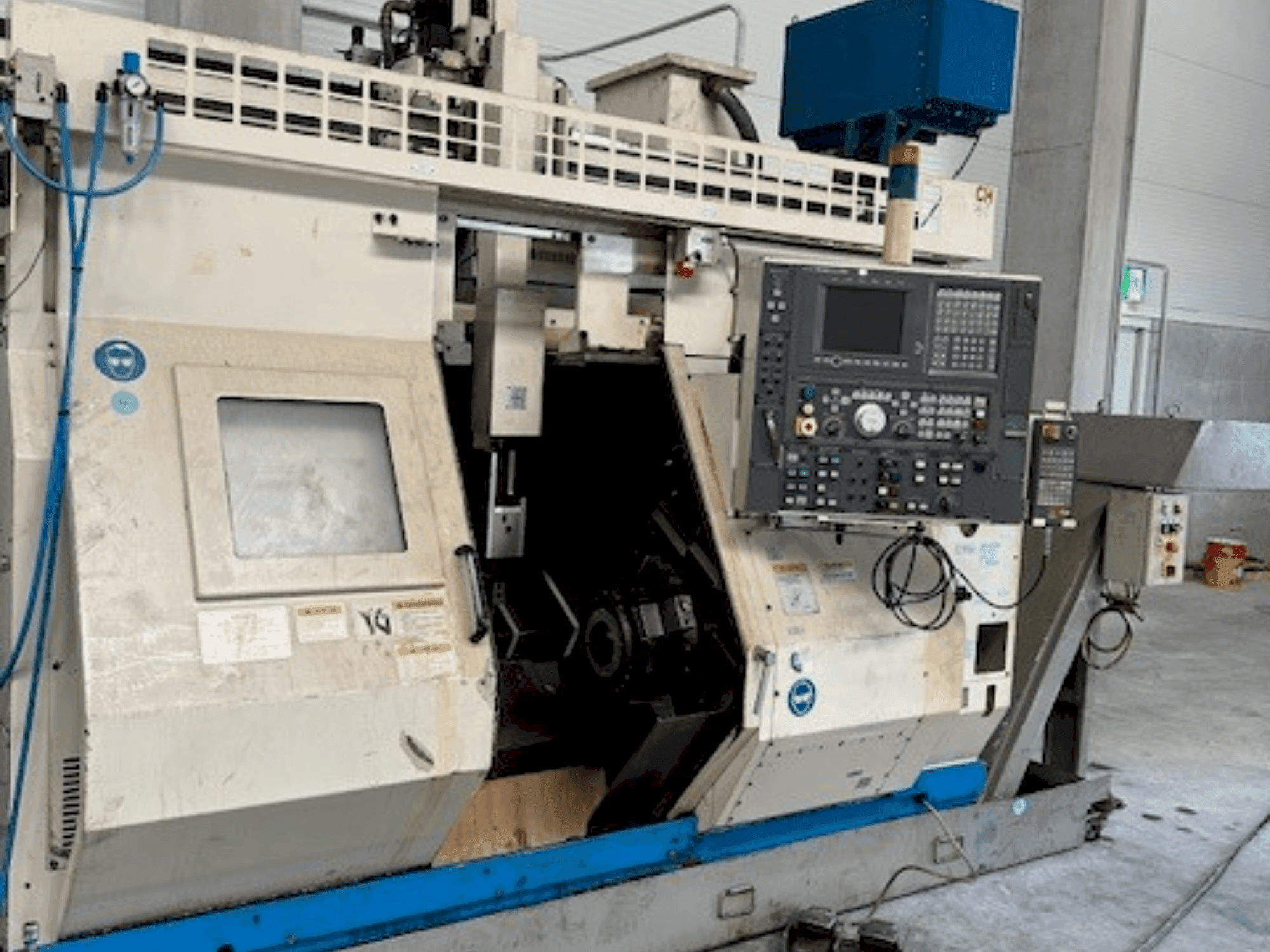 Okuma LT10-maskinen framifrån