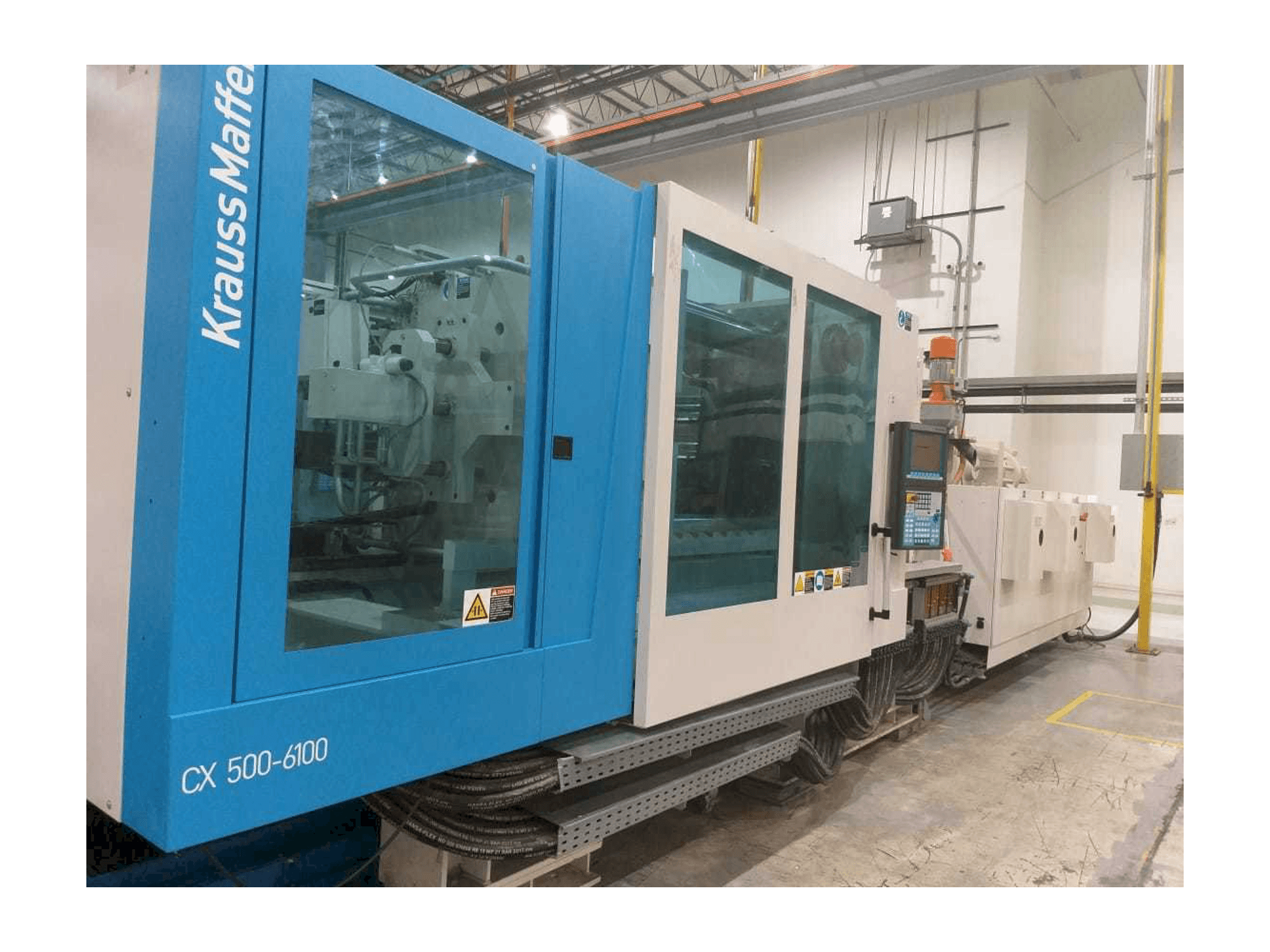 Krauss Maffei 500-6100 CX-maskinen framifrån